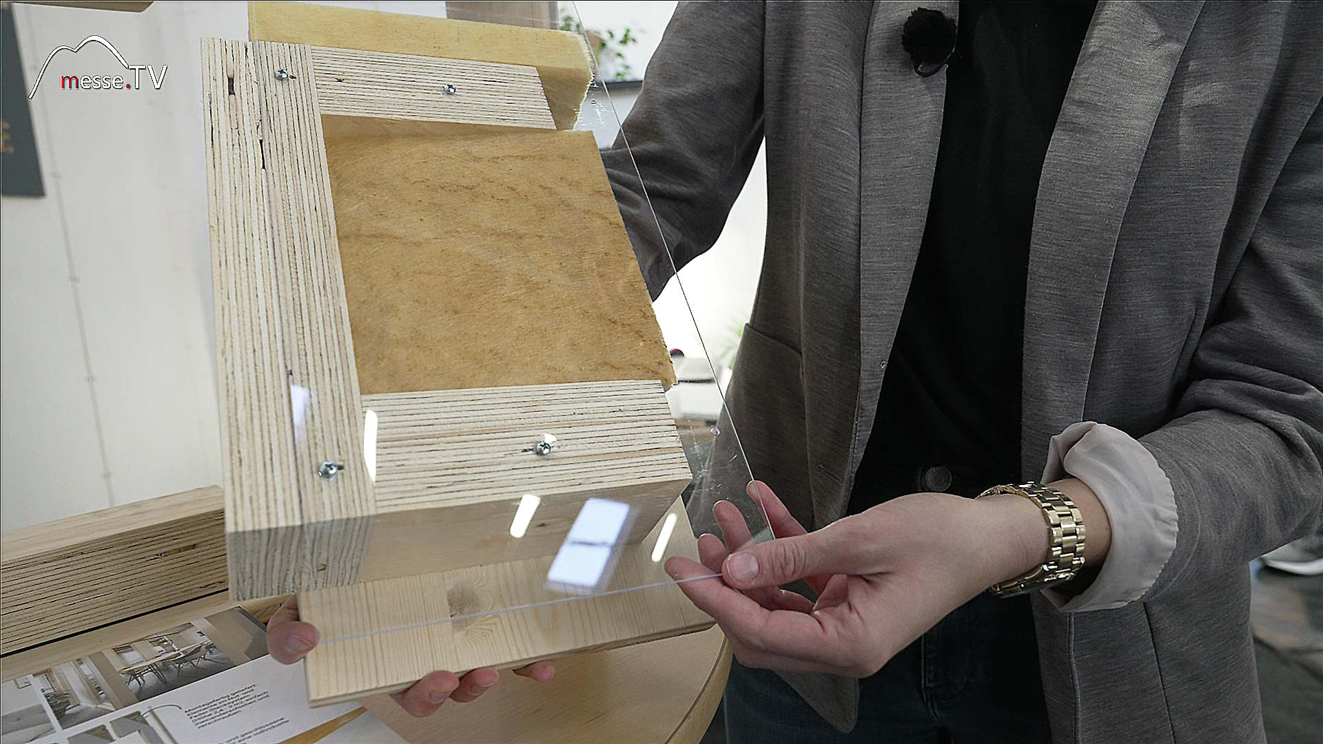 Mineral wool wall insulation