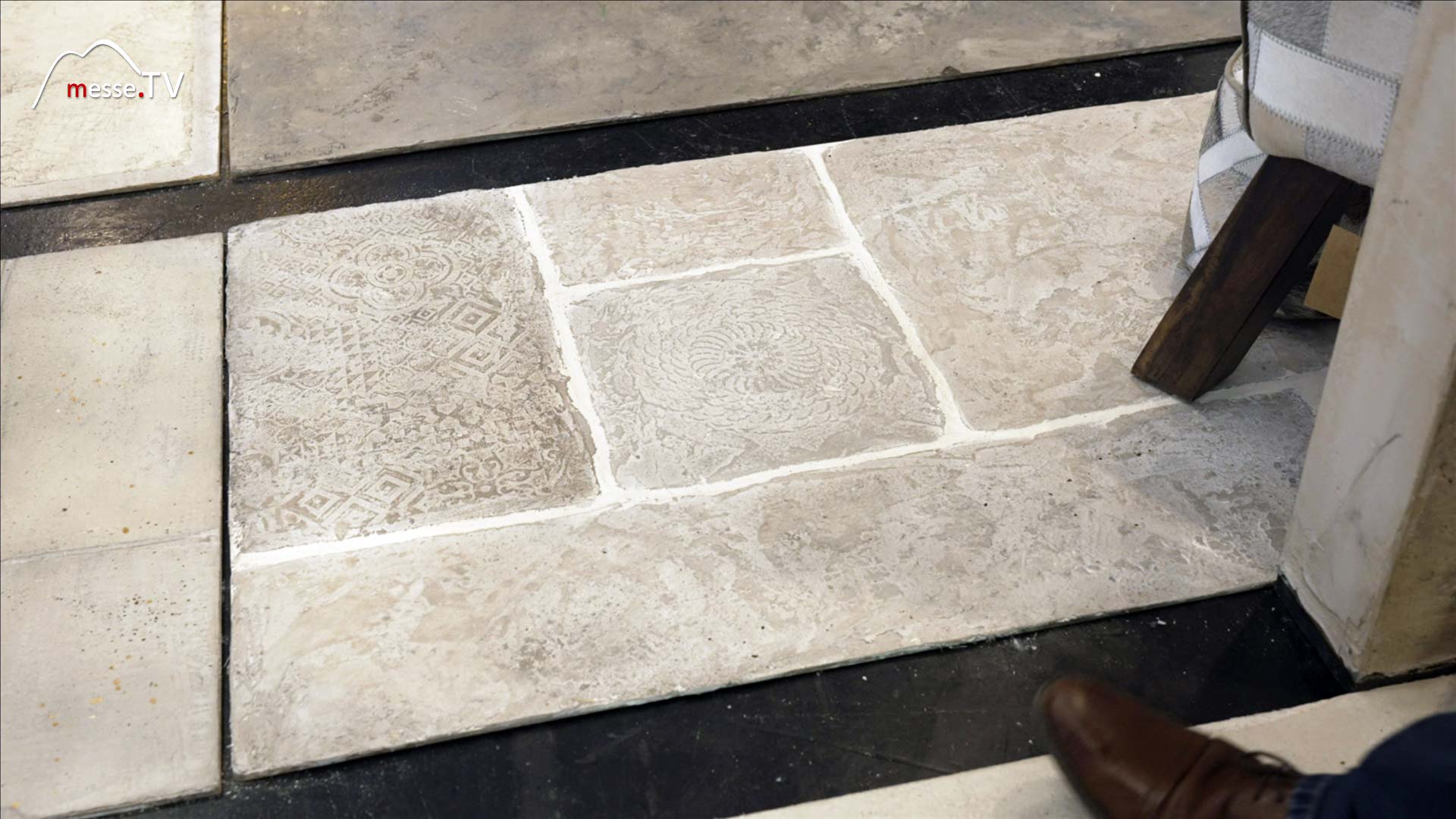 Renovation antique floor