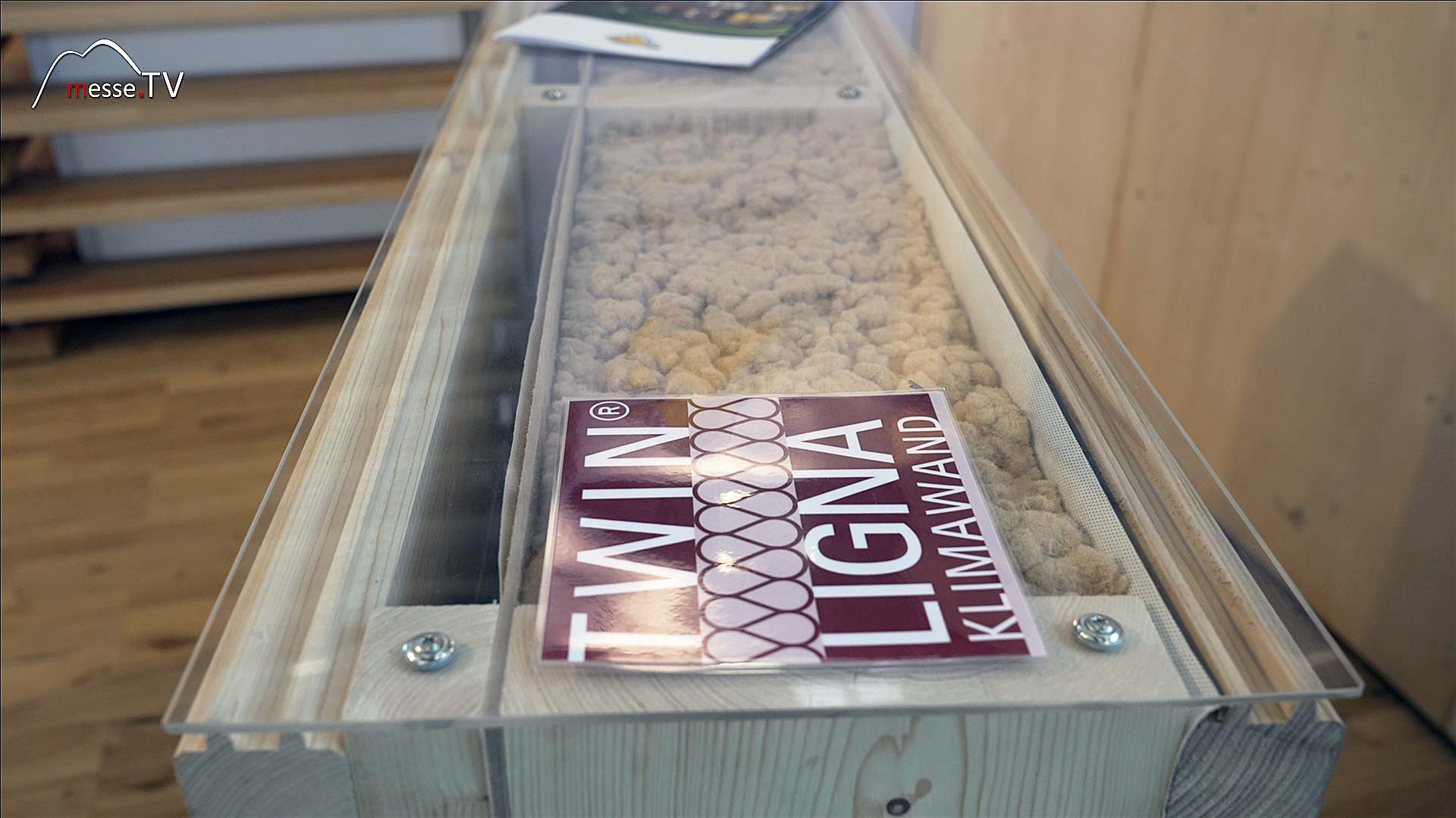 Solid wood wall wood wool