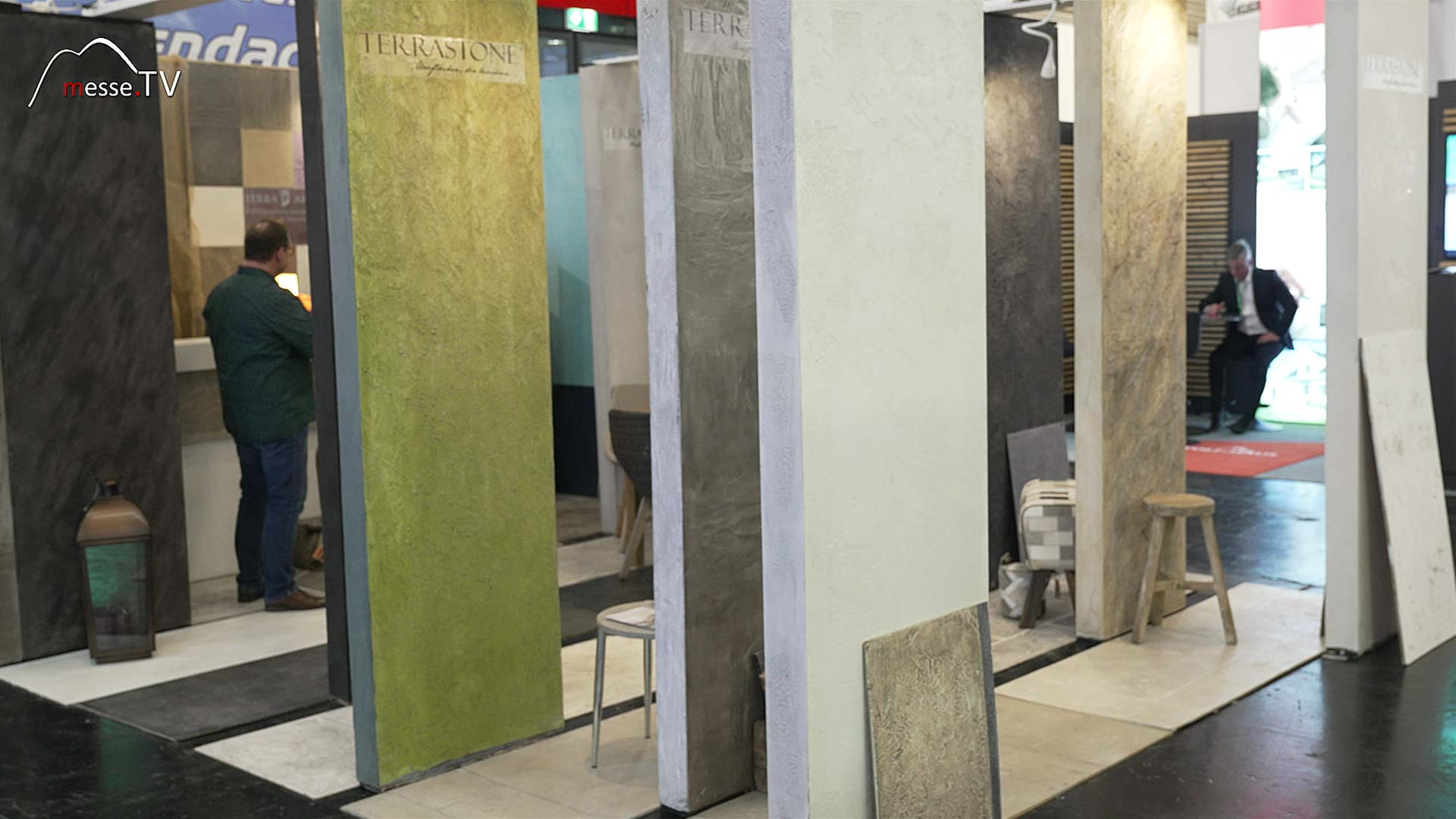 Wall diffusion open room climate