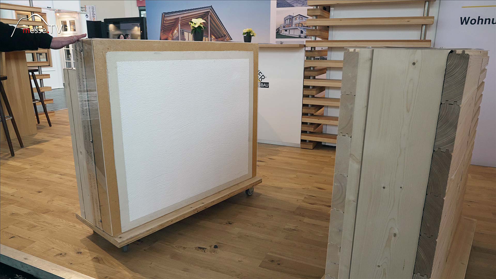 Wooden wall insulation diffusion open