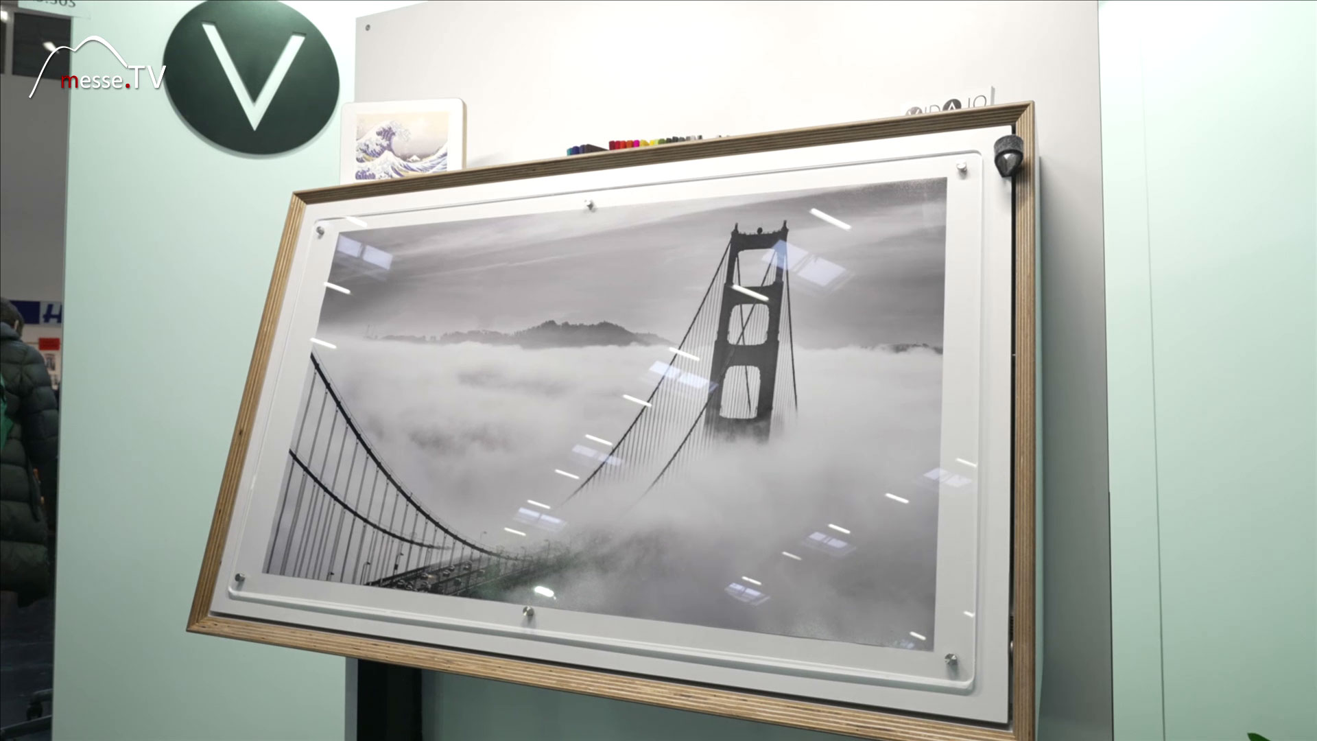 Workstation space saving wall mounted