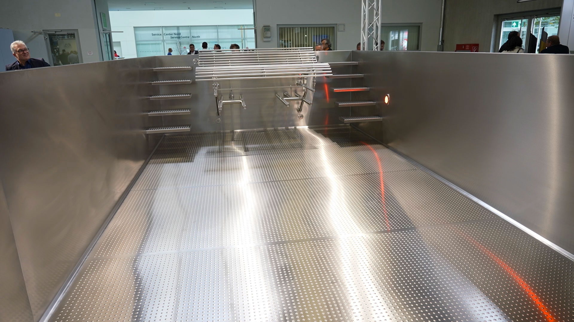 BB POOLSYSTEMS Finished stainless steel pools