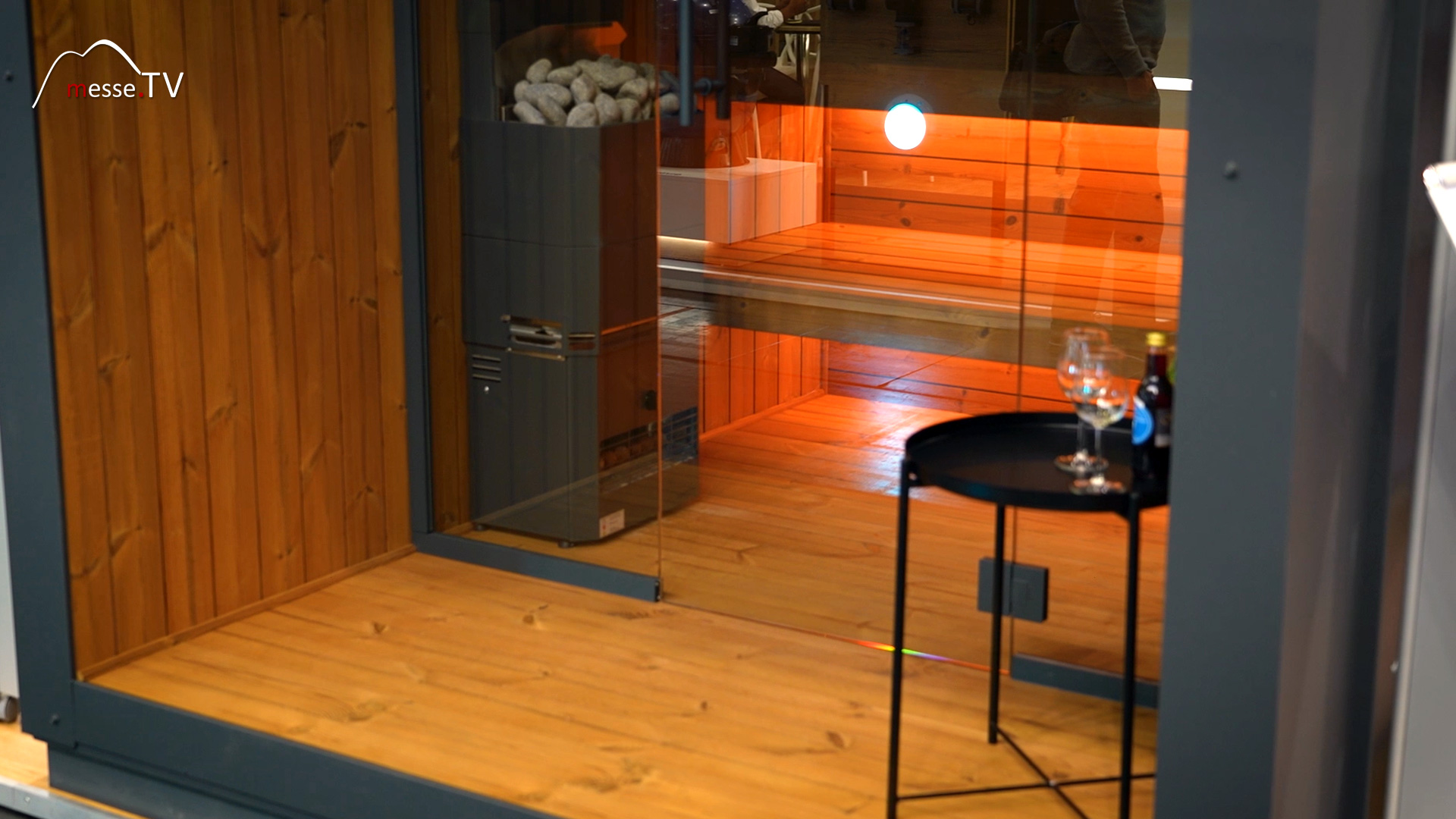 Sauna for outdoor wood aluminum floating benches Saunari