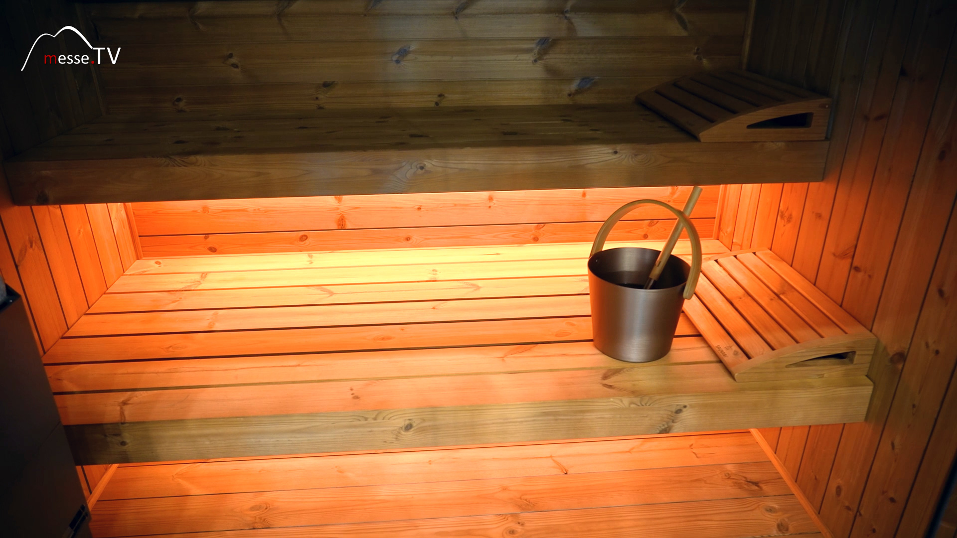 outdoor sauna saunari inside view with infusion bucket aquanale 2023 Cologne Fair