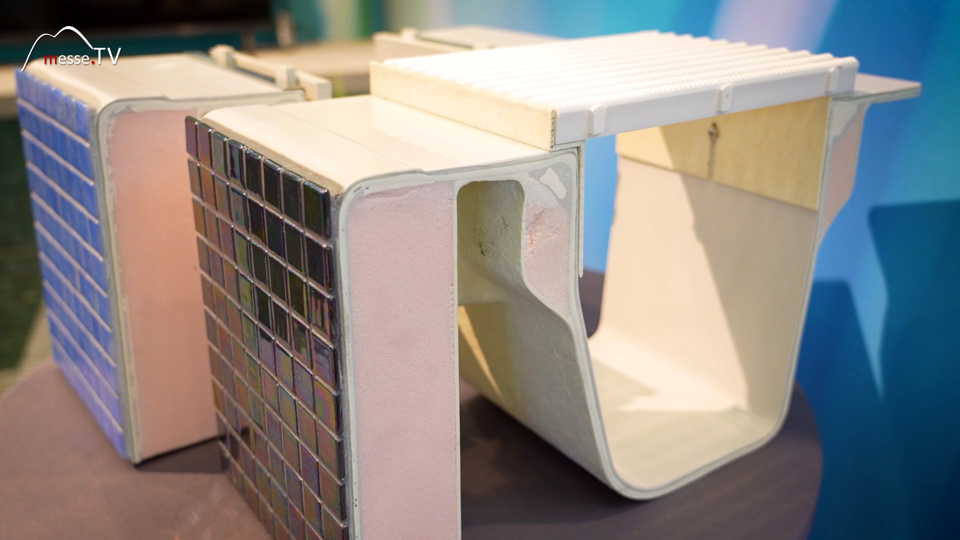 swimming pool with overflow Riviera Pool aquanale 2023 Koelnmesse