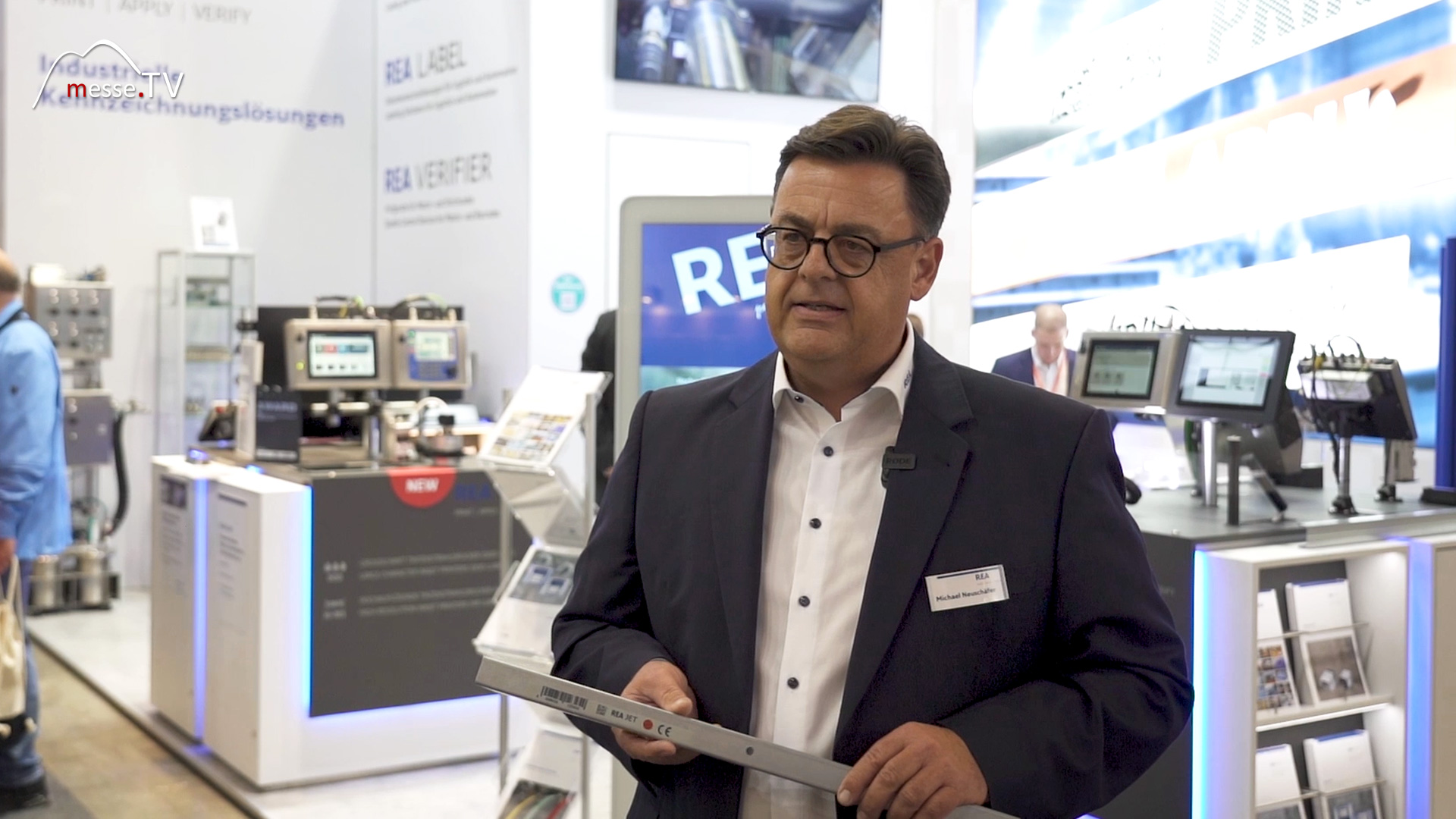 Michael Neuschaefer managing director REA Electronics