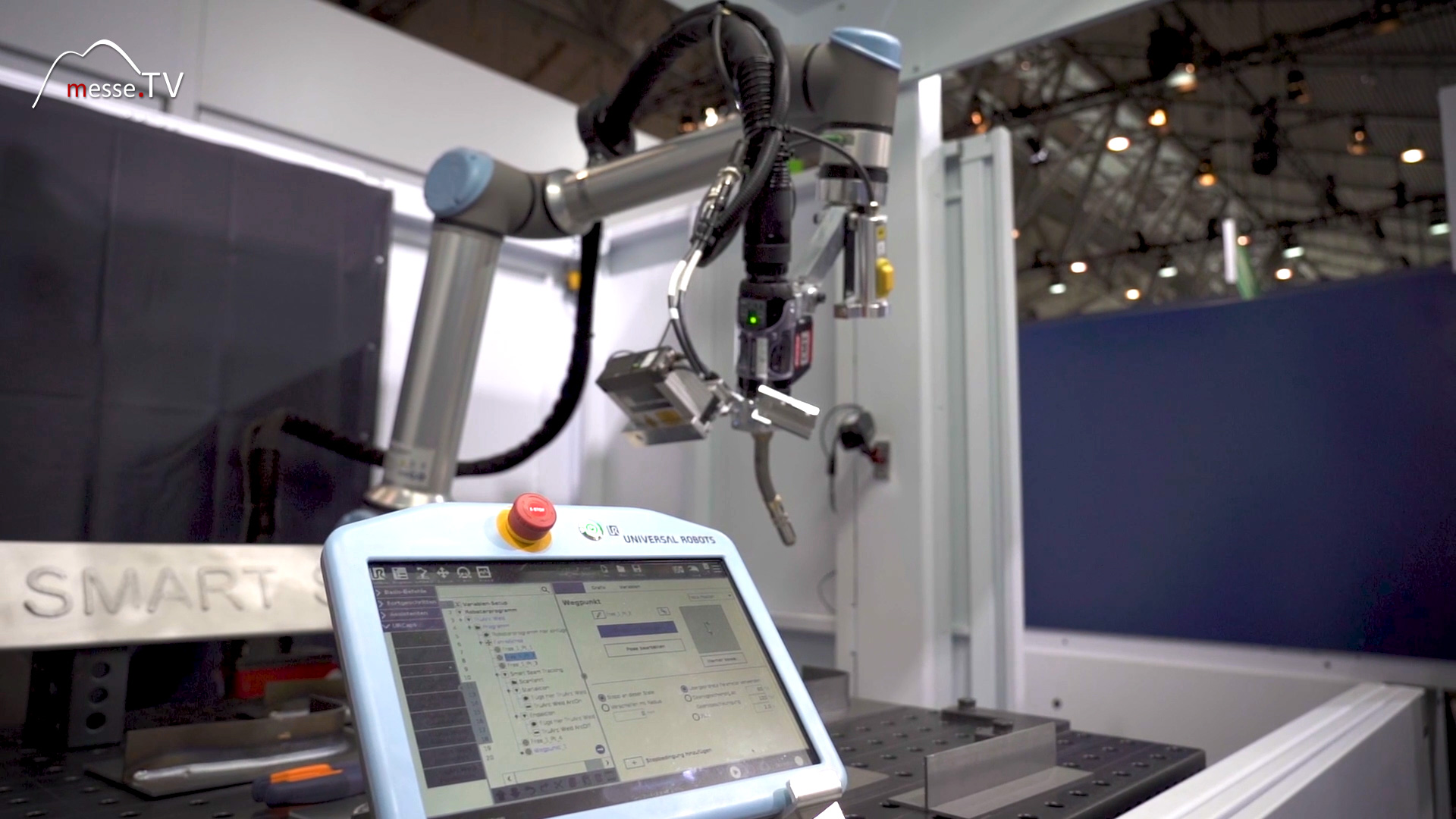 laser welding industrial robot arm TRUMPF