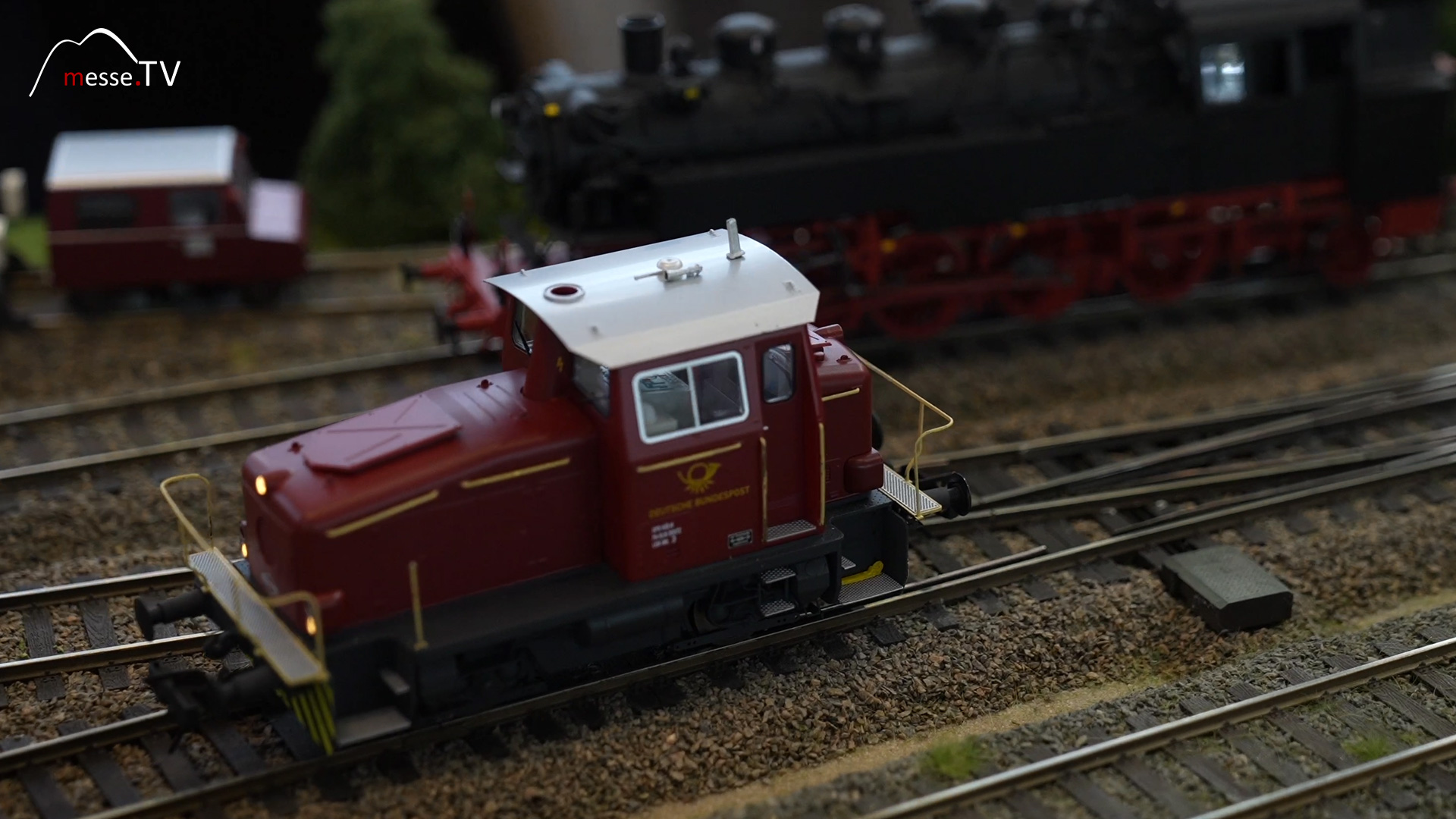 Track 0 steam locomotives Lenz
