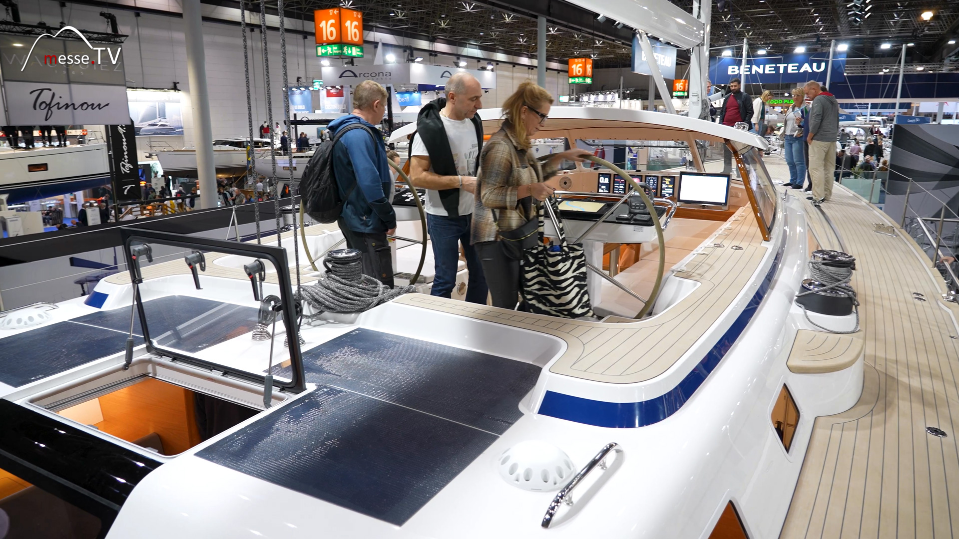 Hallberg Rassy 69 wooden cockpit clean deck