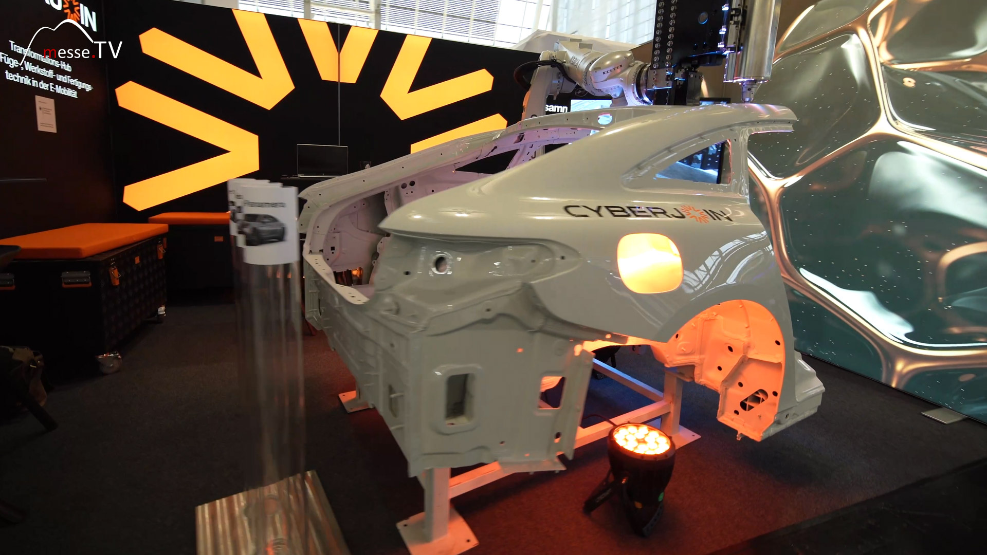 body e vehicle lightweight innovation joining technology step welder cyber join euroblech 2024