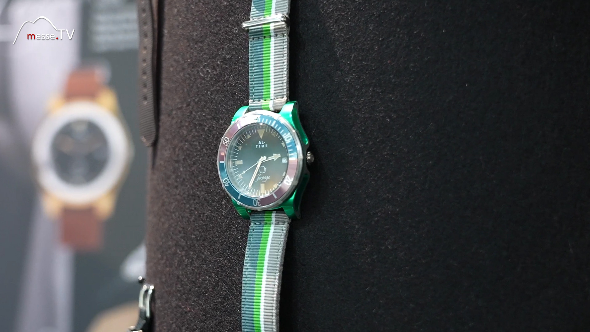 wristwatch with colorful textile strap al time