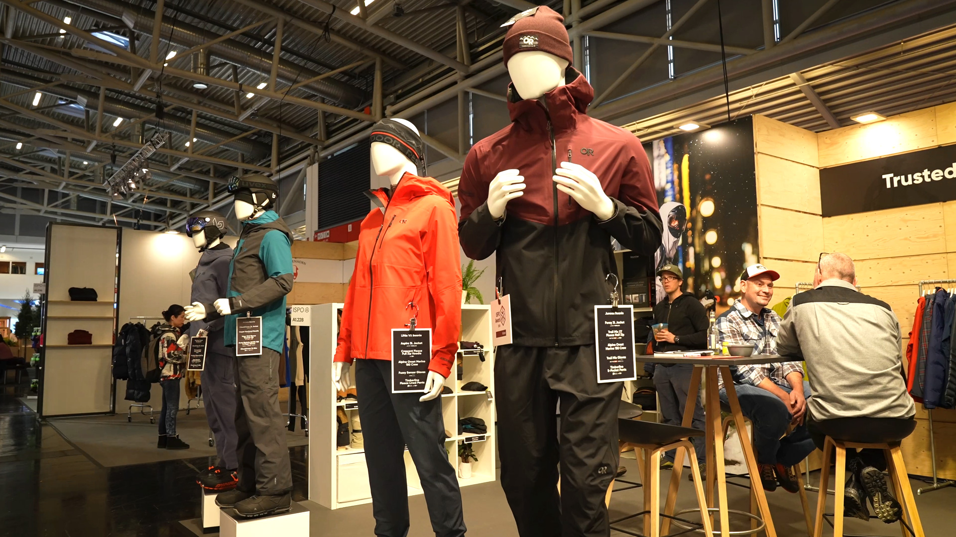 climate neutral outdoor jacket ispo award winner 2024 outdoor research