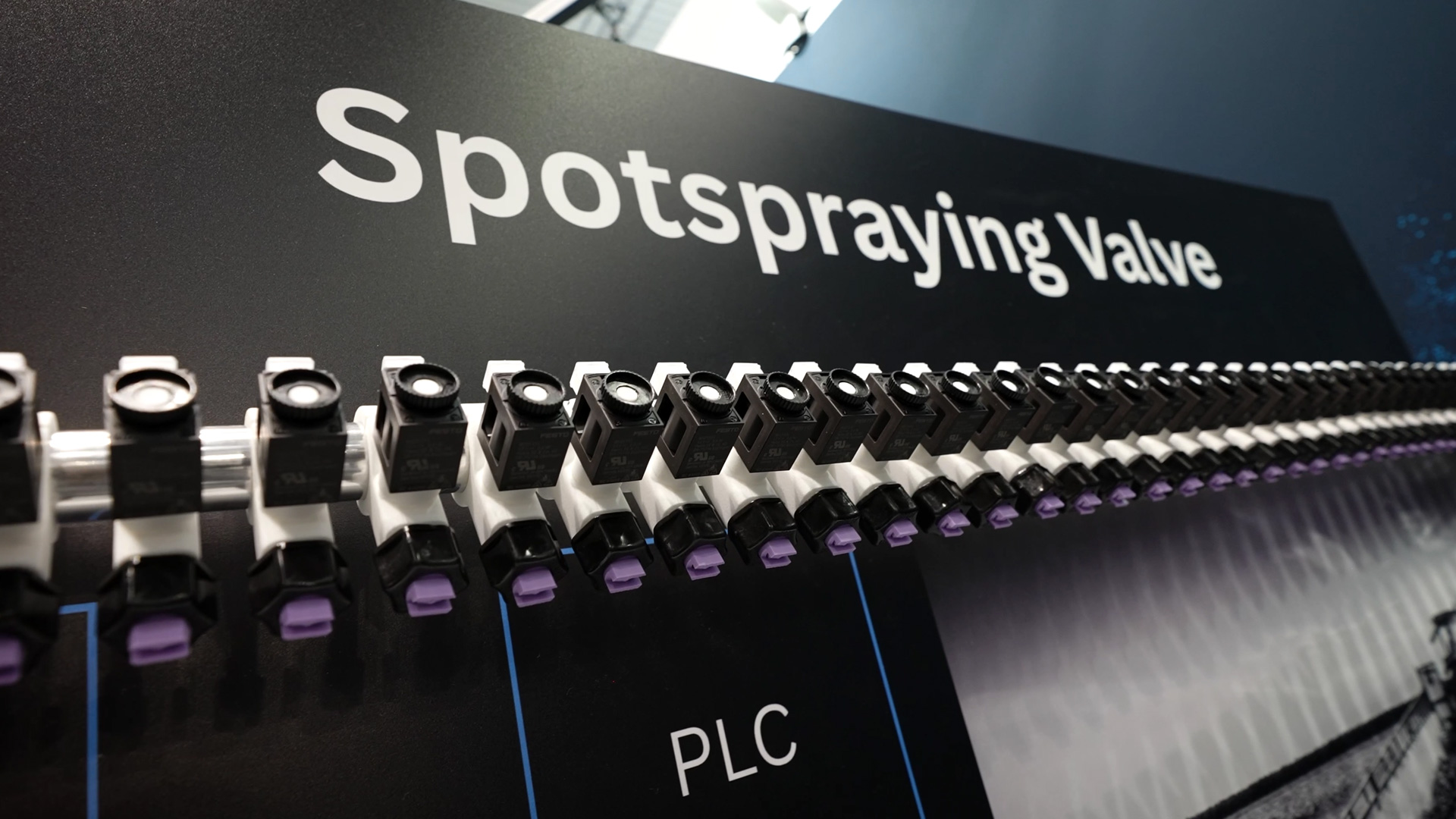 Spot spraying for precise agricultural technology