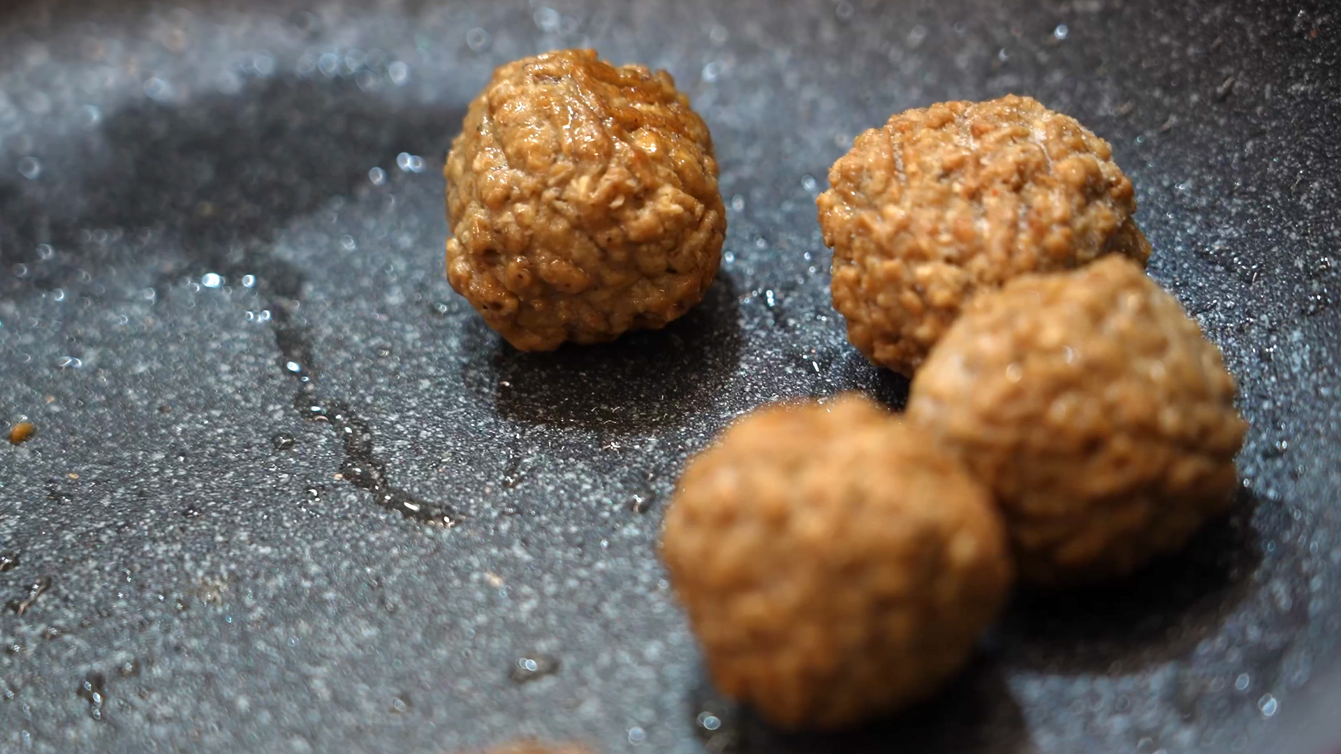MushRoots mushroom balls with plant based proteins