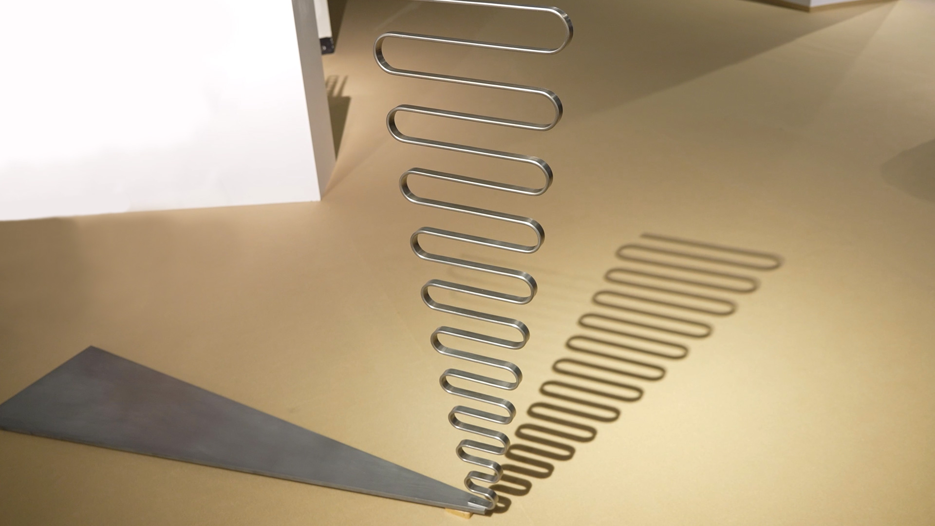 Artworks between physics and aesthetics rocking motion Martin Willing