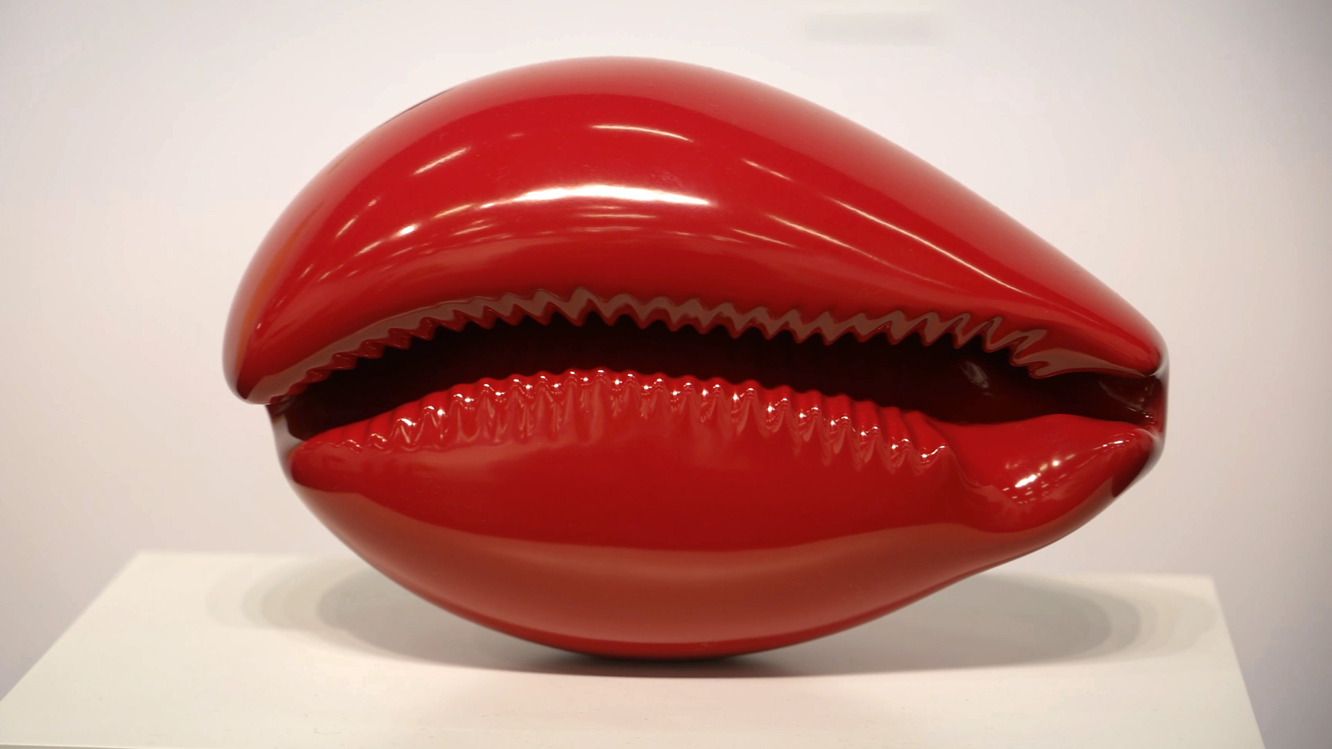 Red shell sculptor Katharina Fritsch