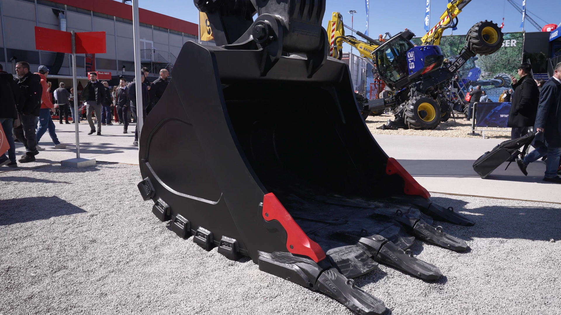excavator bucket 5 cubic meters 80 ton giant excavator hidromek
