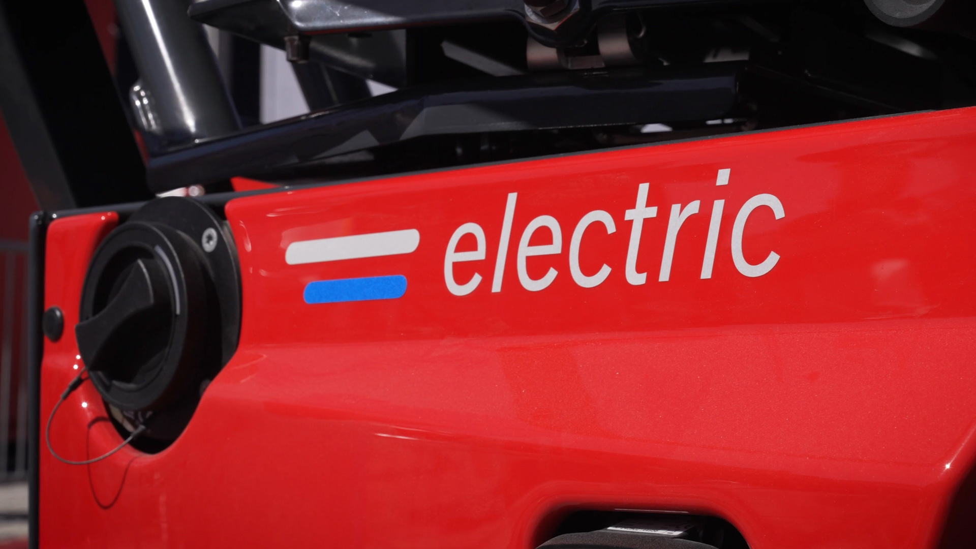 fully electric truck mounted forklift palfinger