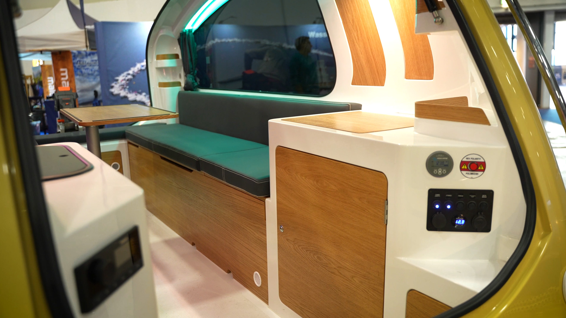 Hybrid vehicle panoramic windows and folding top open space effect