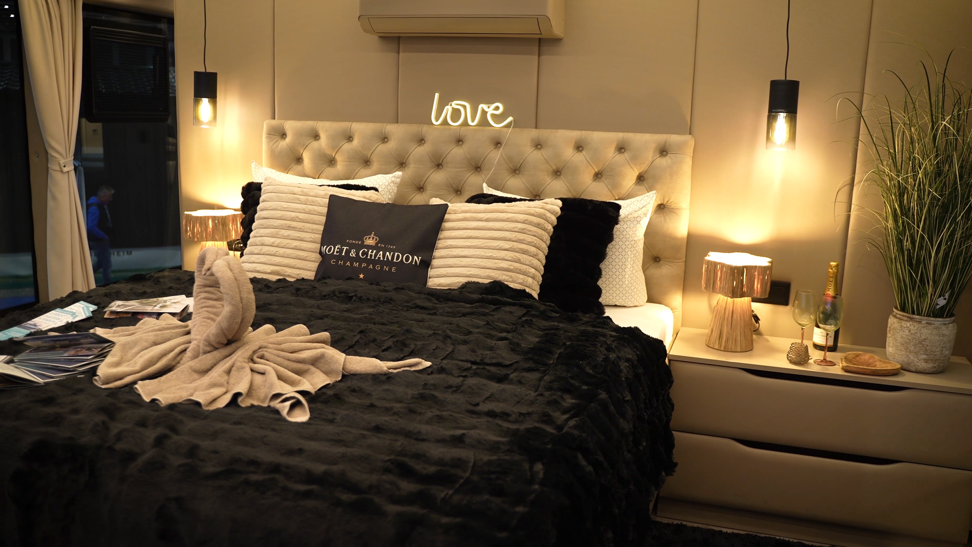 Luxury suite residential yacht bedroom