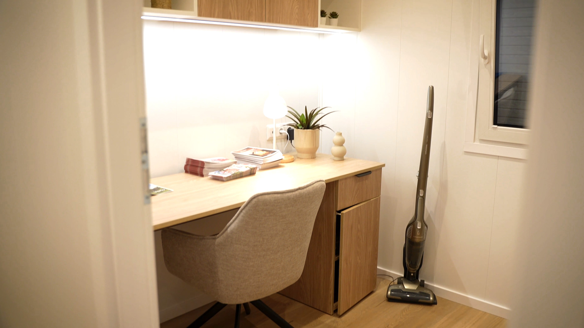 Structured living office room in modular house