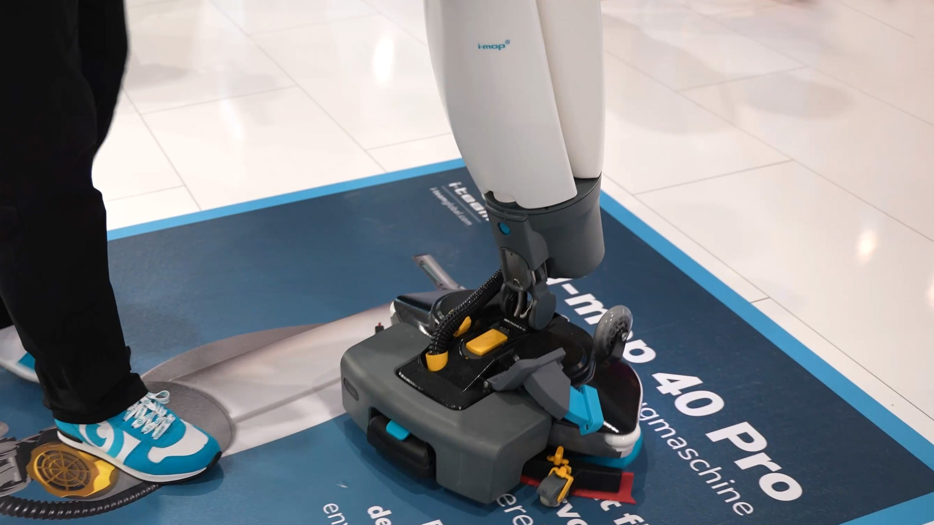 Resource saving cleaning with the i mop 40 Pro