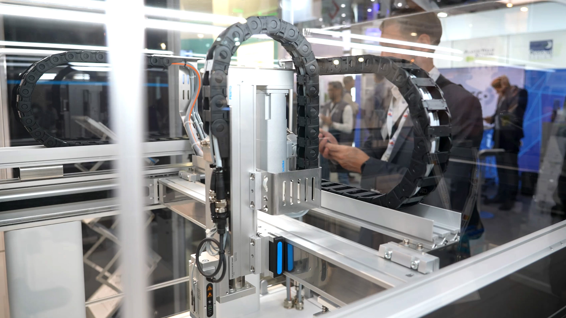 Linear guidance technology for dynamic precision and stable motion sequences Festo