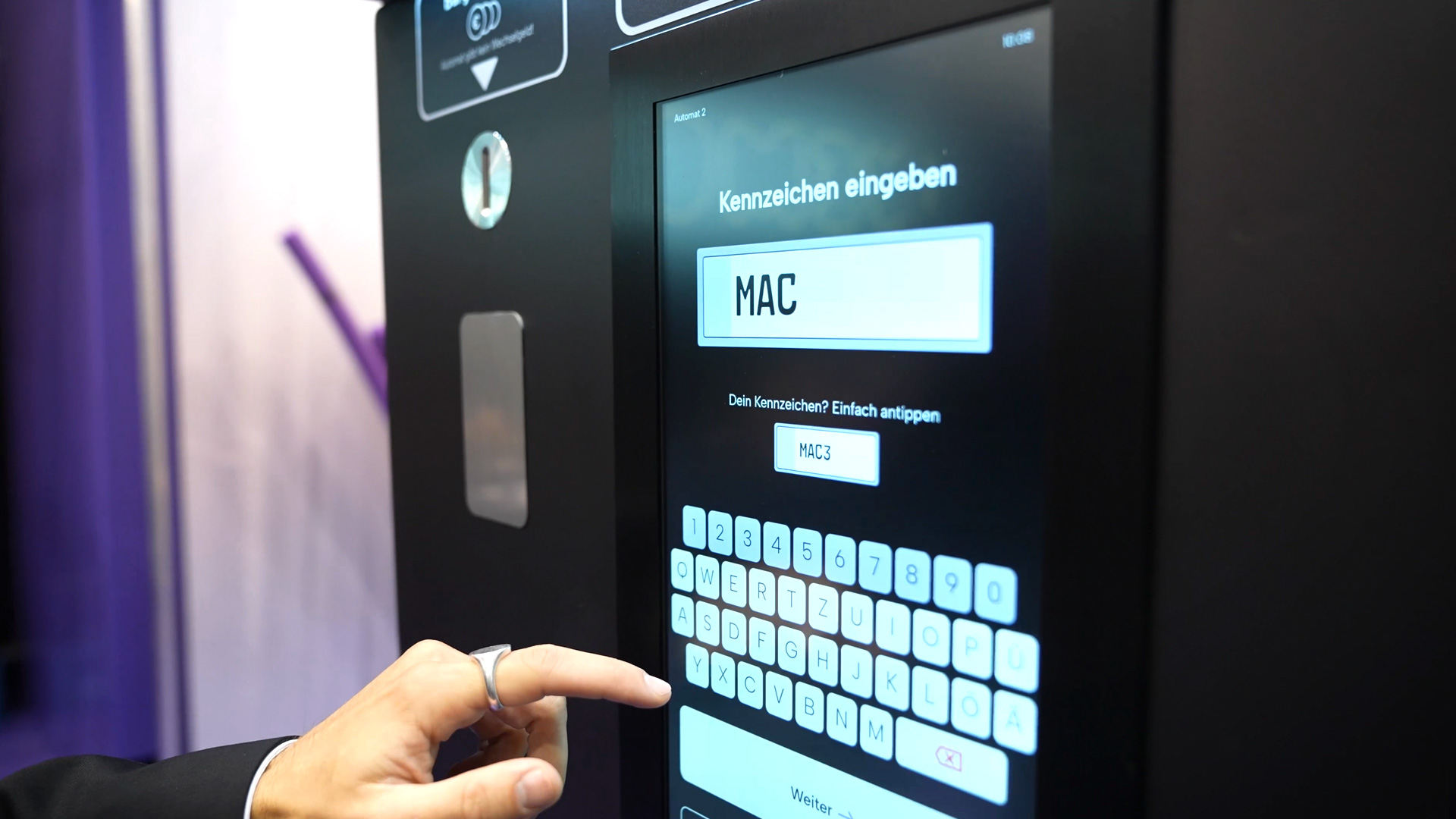 Payment machine automatic license plate recognition when parking