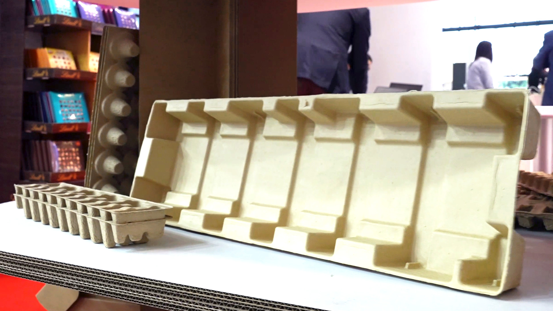 Sustainable packaging fiber casting replaces Styrofoam