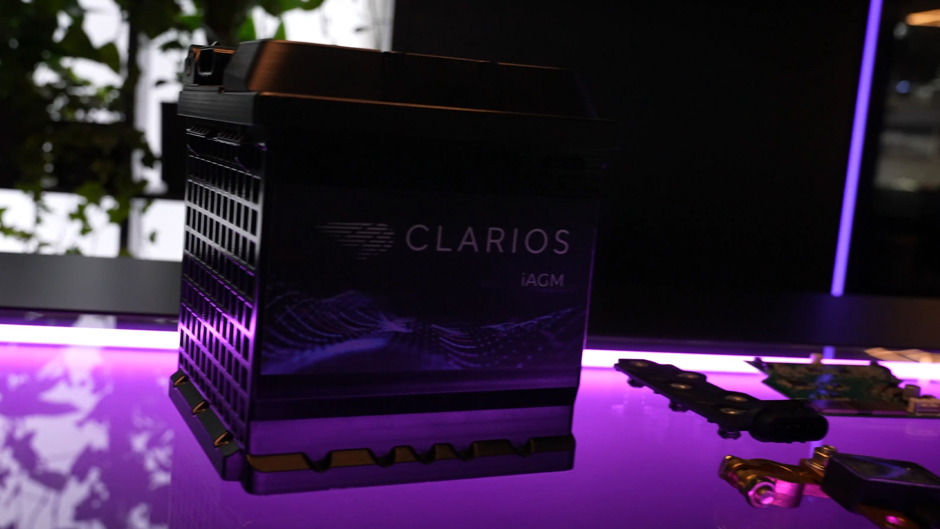iAGM battery Clarios