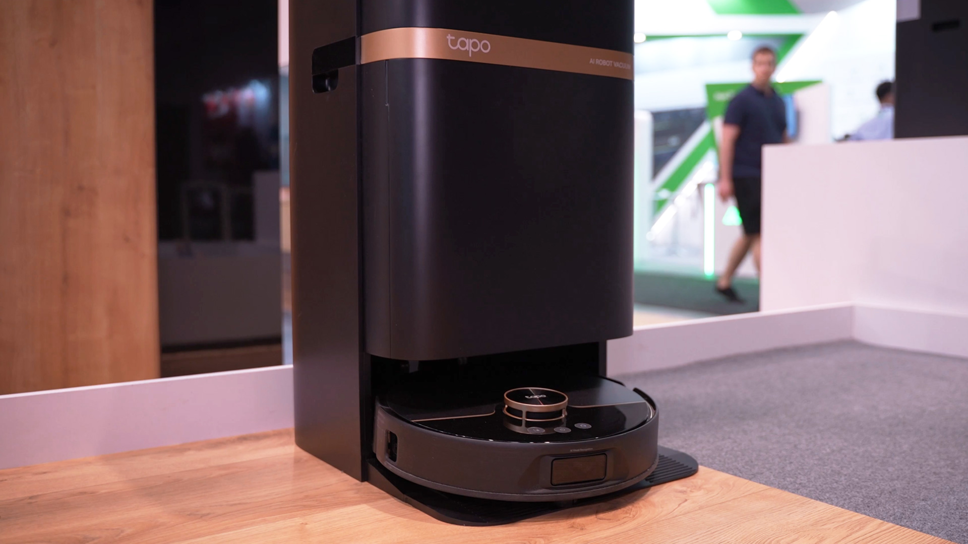 Robot vacuum cleaner RV50 all in one station