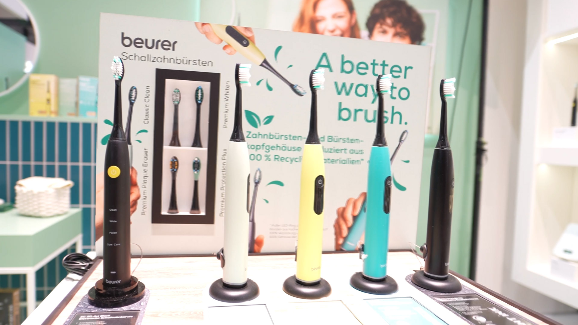 Sonic toothbrushes for the whole family Colors and heads for individual needs
