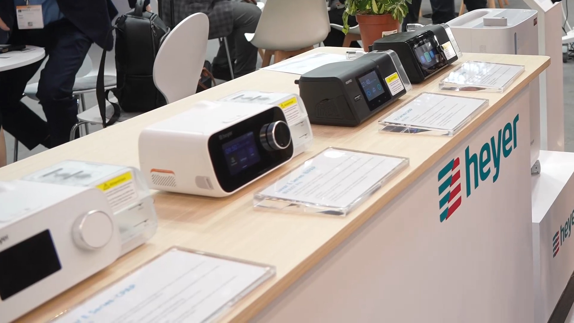 Heyer sleep apnea therapy devices individualized respiratory support