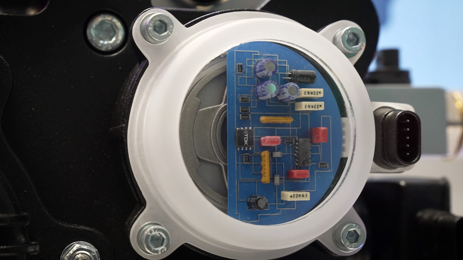 thermal management system tdk energy efficiency precise control and sensor technology