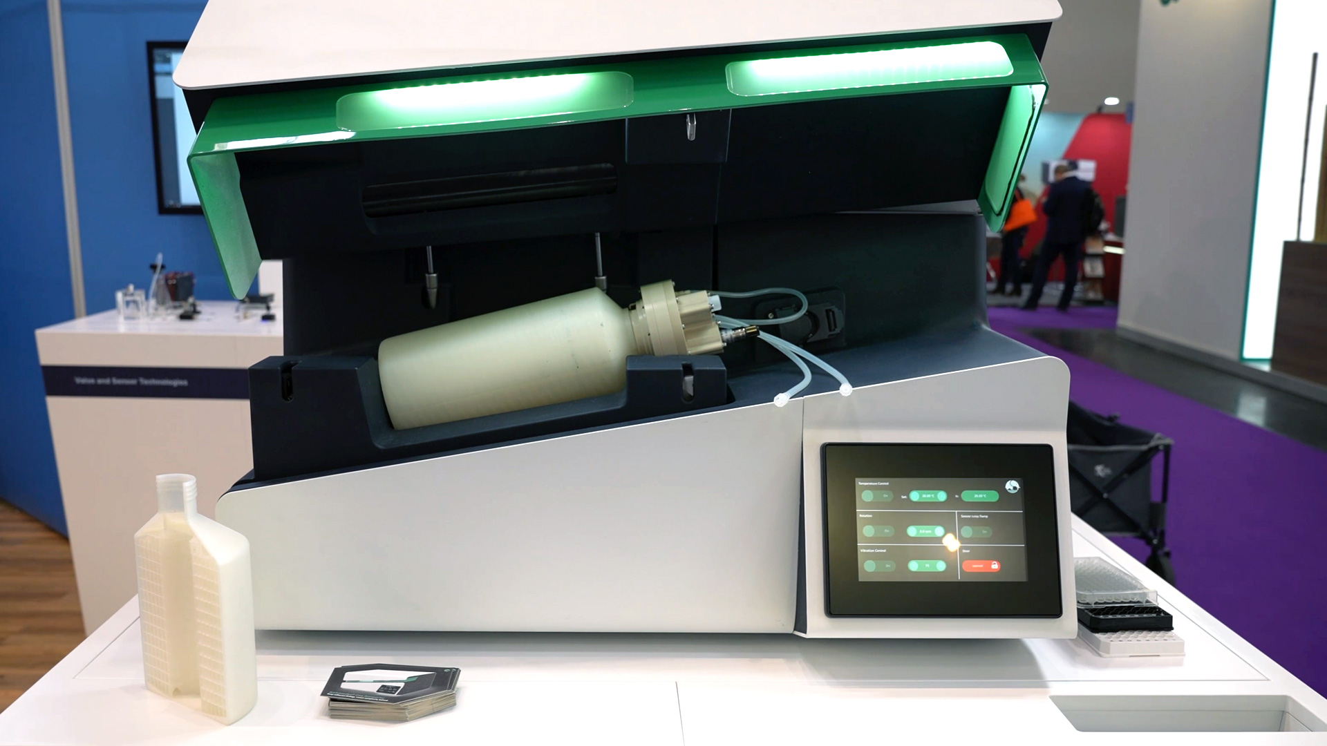 Closed cell culture processes and sterile media guidance