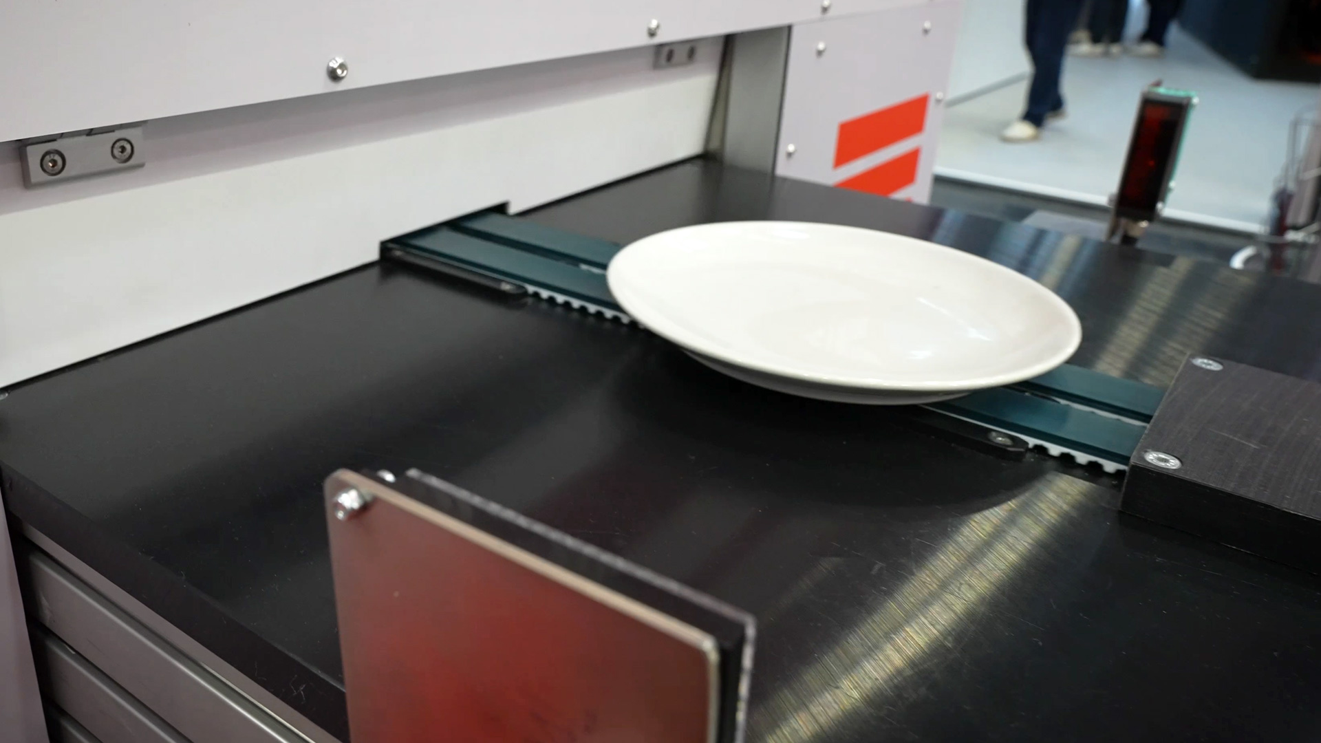 Quality control for dishes with KI in dish production