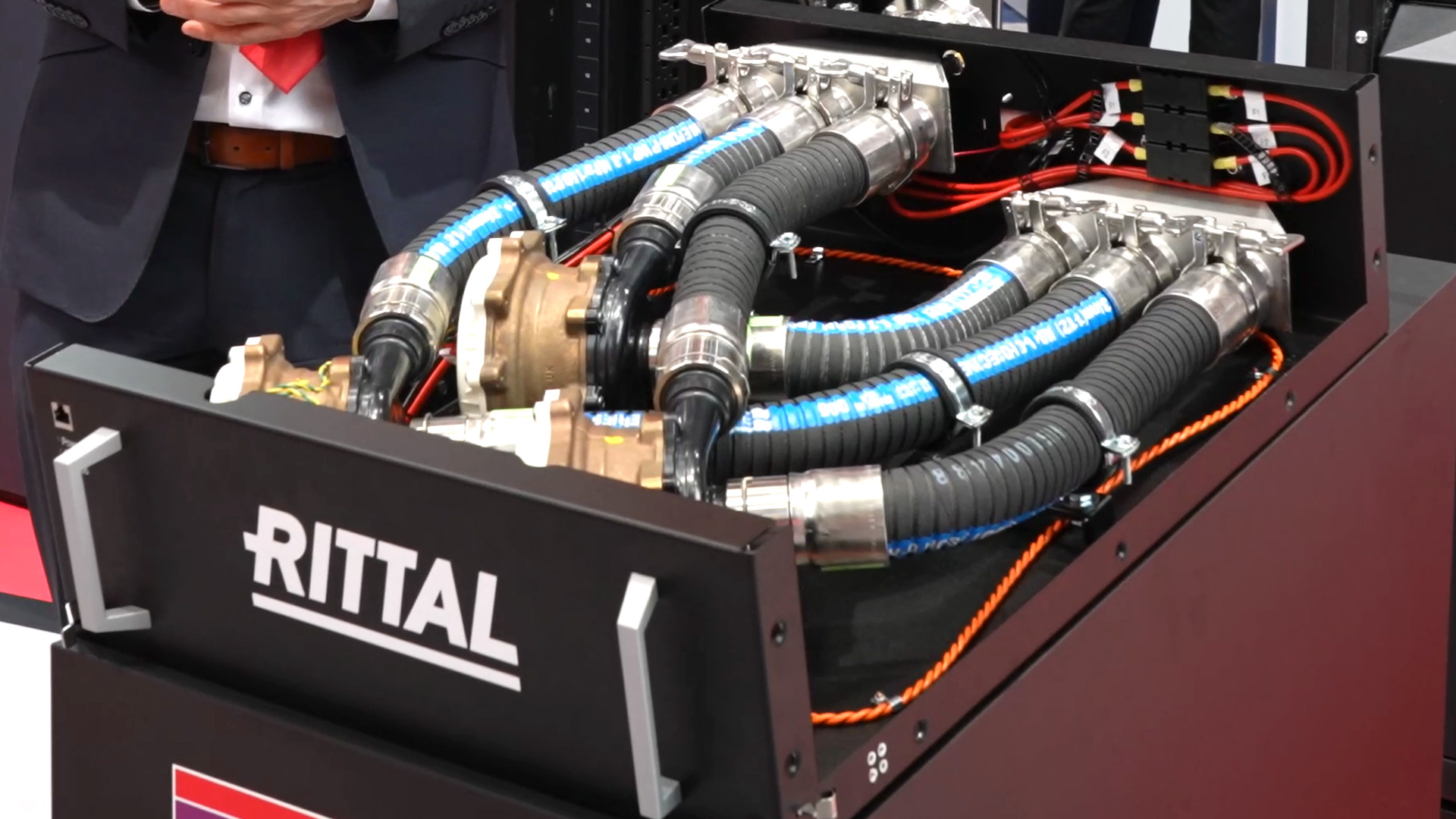 AI infrastructure in data centres cooling and power supply