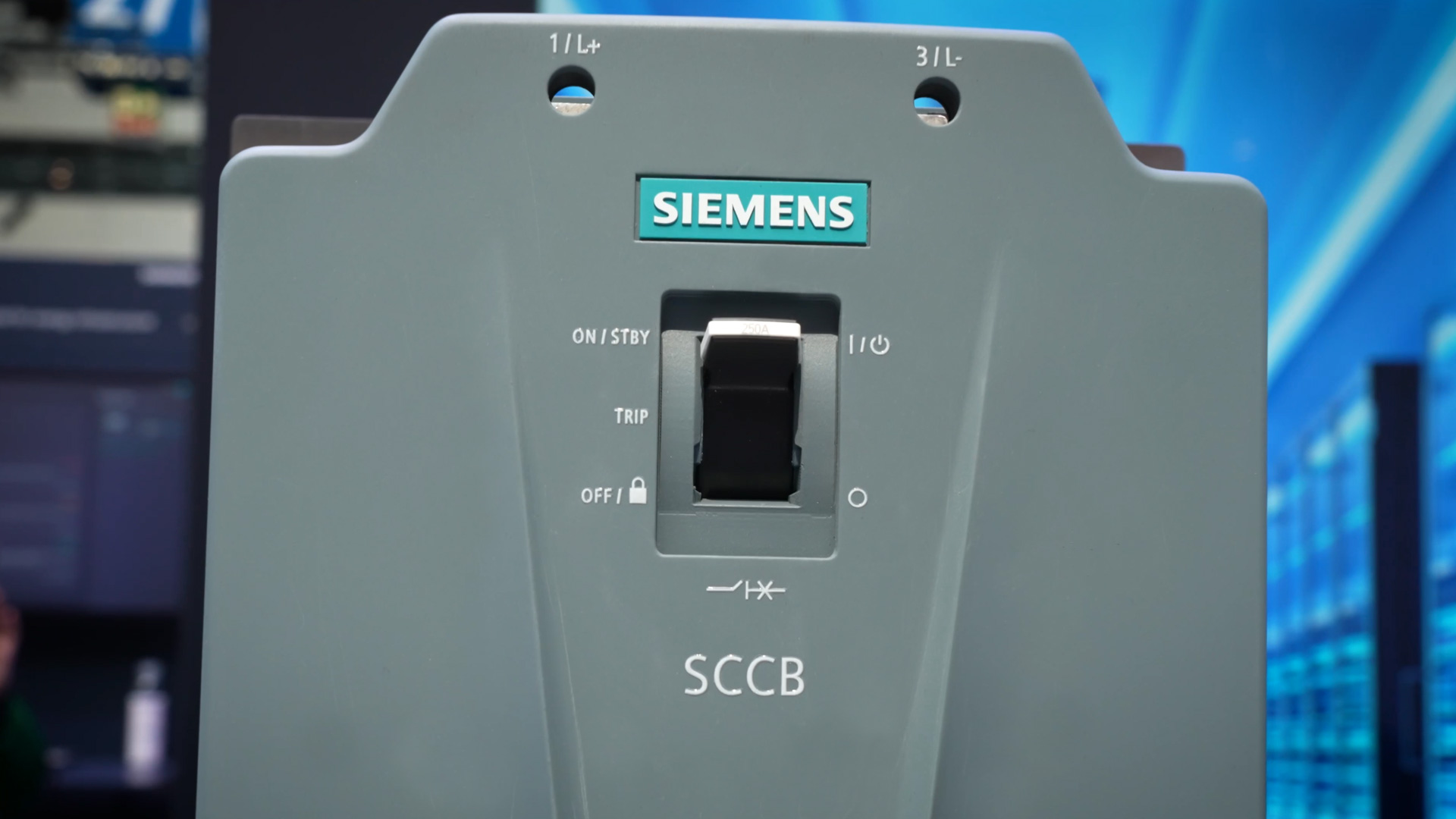 Siemens 3QD2 as fully electronic circuit breaker for direct current applications