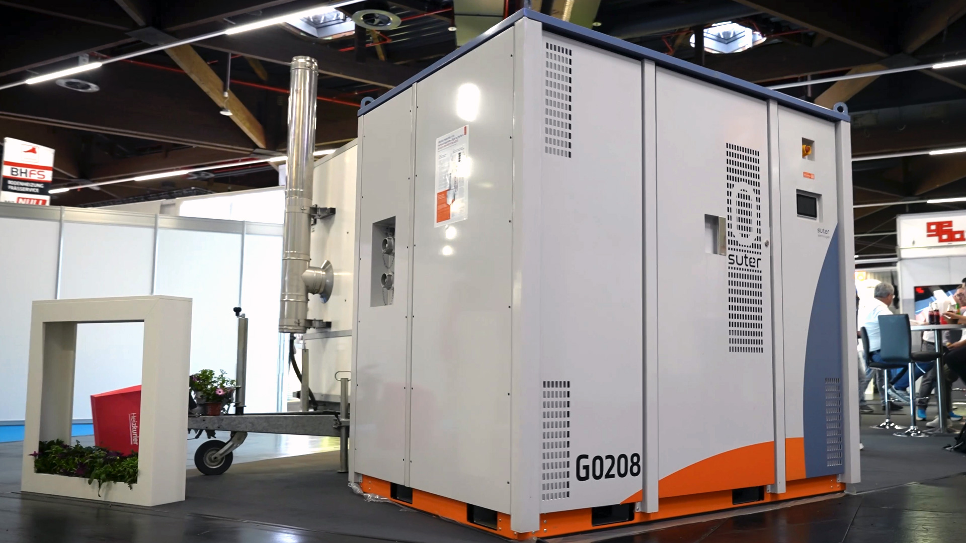Heizkurier mobile pellet system for construction sites events refugee housing or refurbishment projects