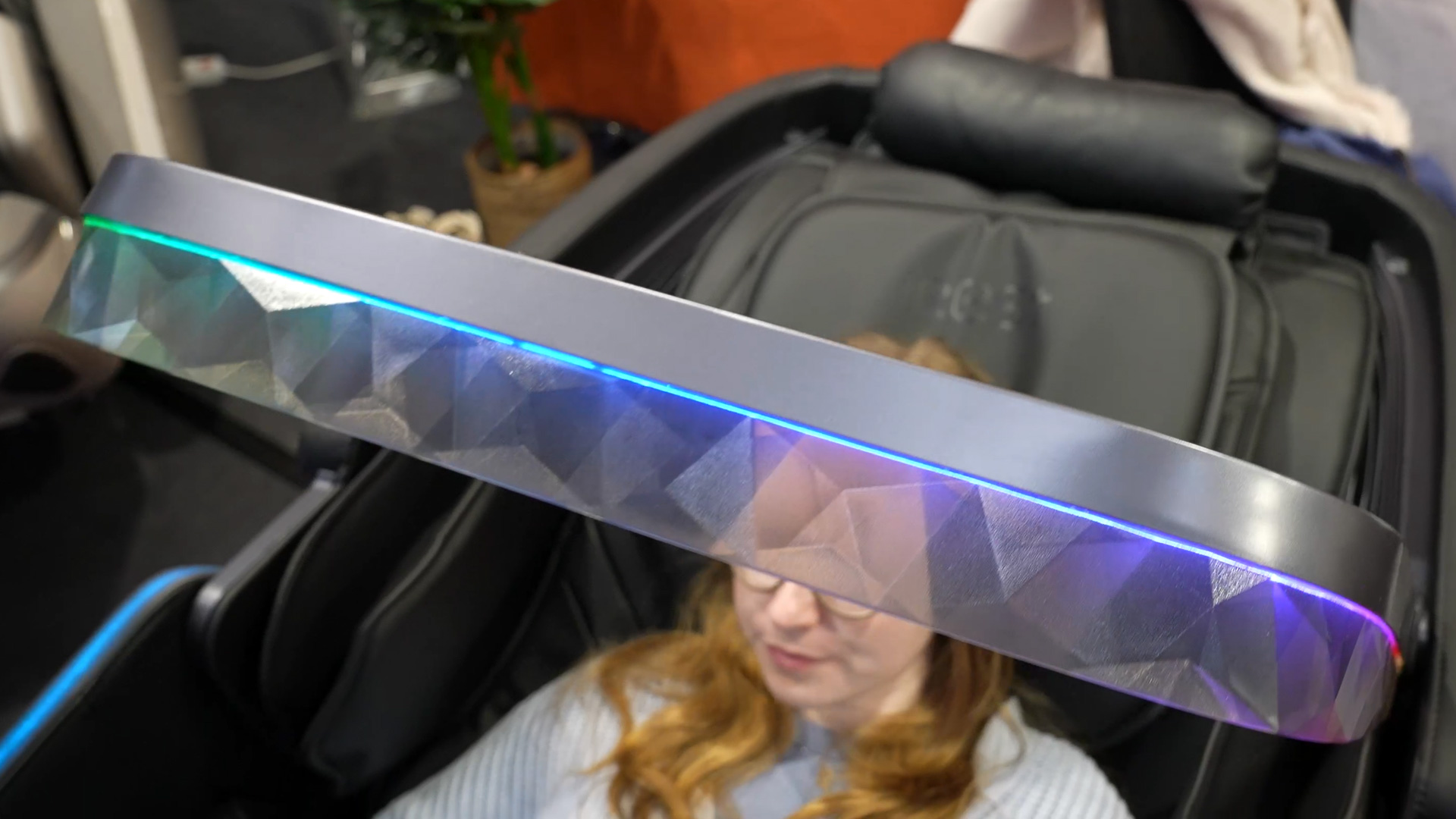 LumiGalaxy massage chair with light therapy and AI from iRest