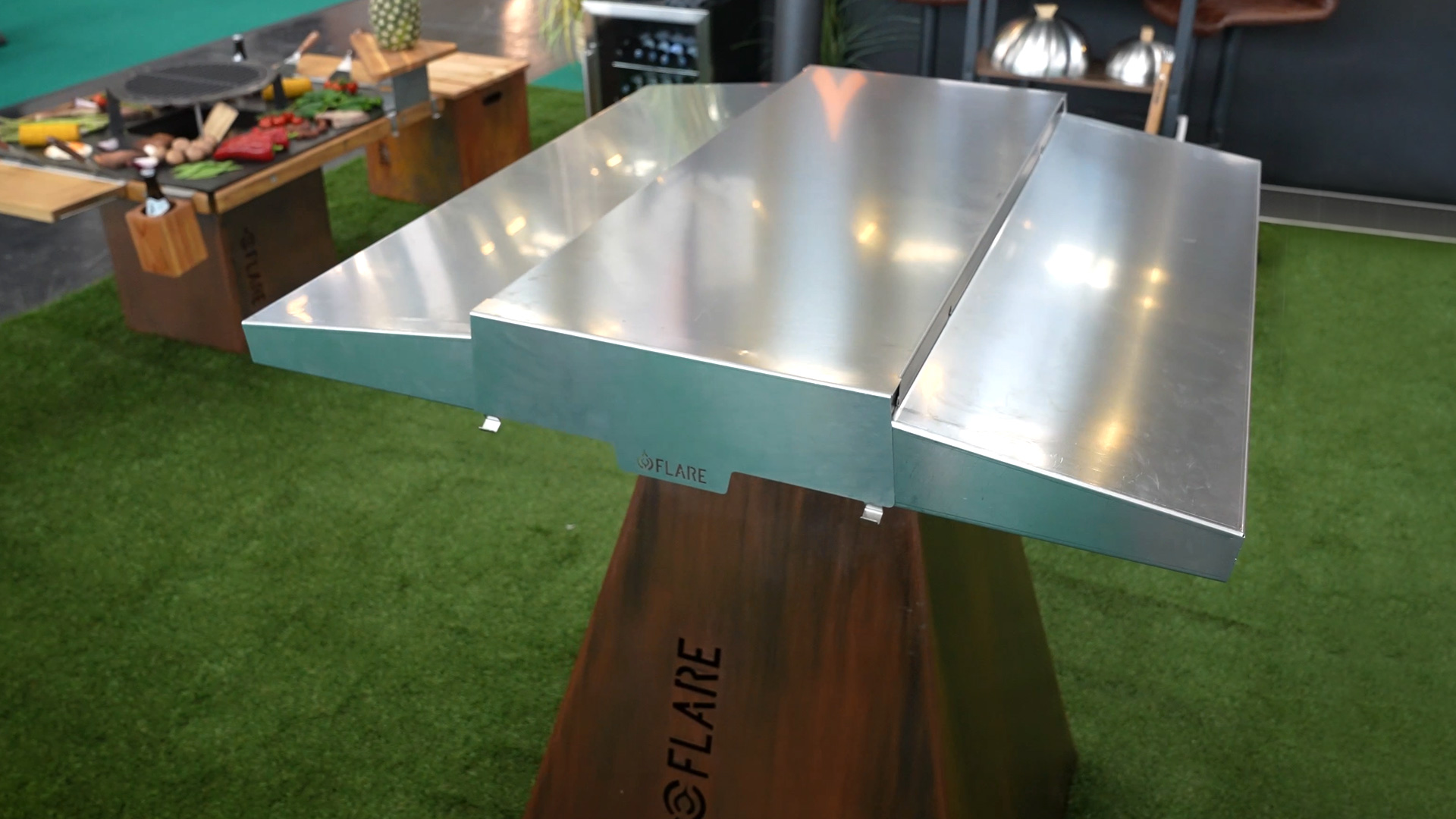 Premium Grill height adjustable with stainless steel cover