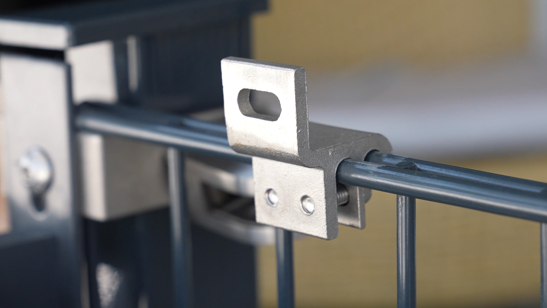 FlexAD as a modular solar fence system