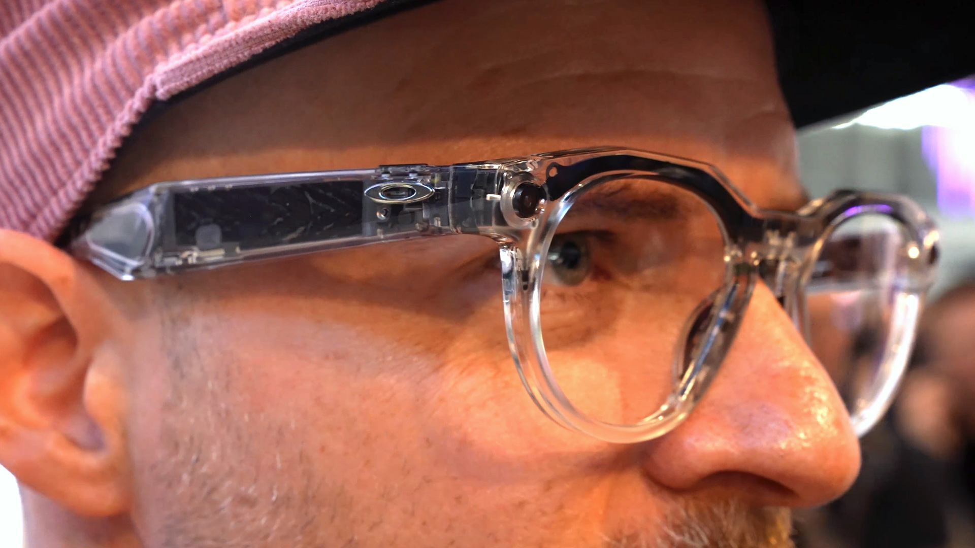 Smart glasses between lifestyle and technology in the eyewear market