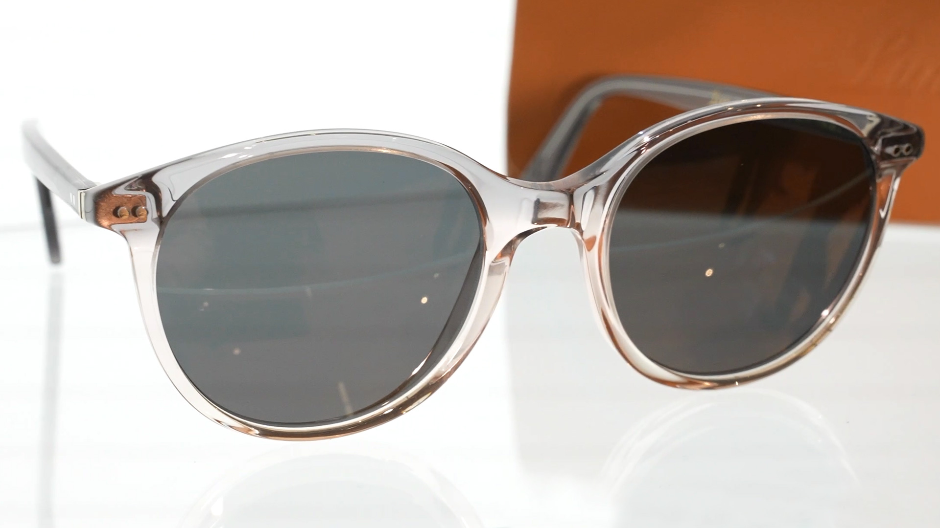 Spectacles deeply rooted in traditional craftsmanship