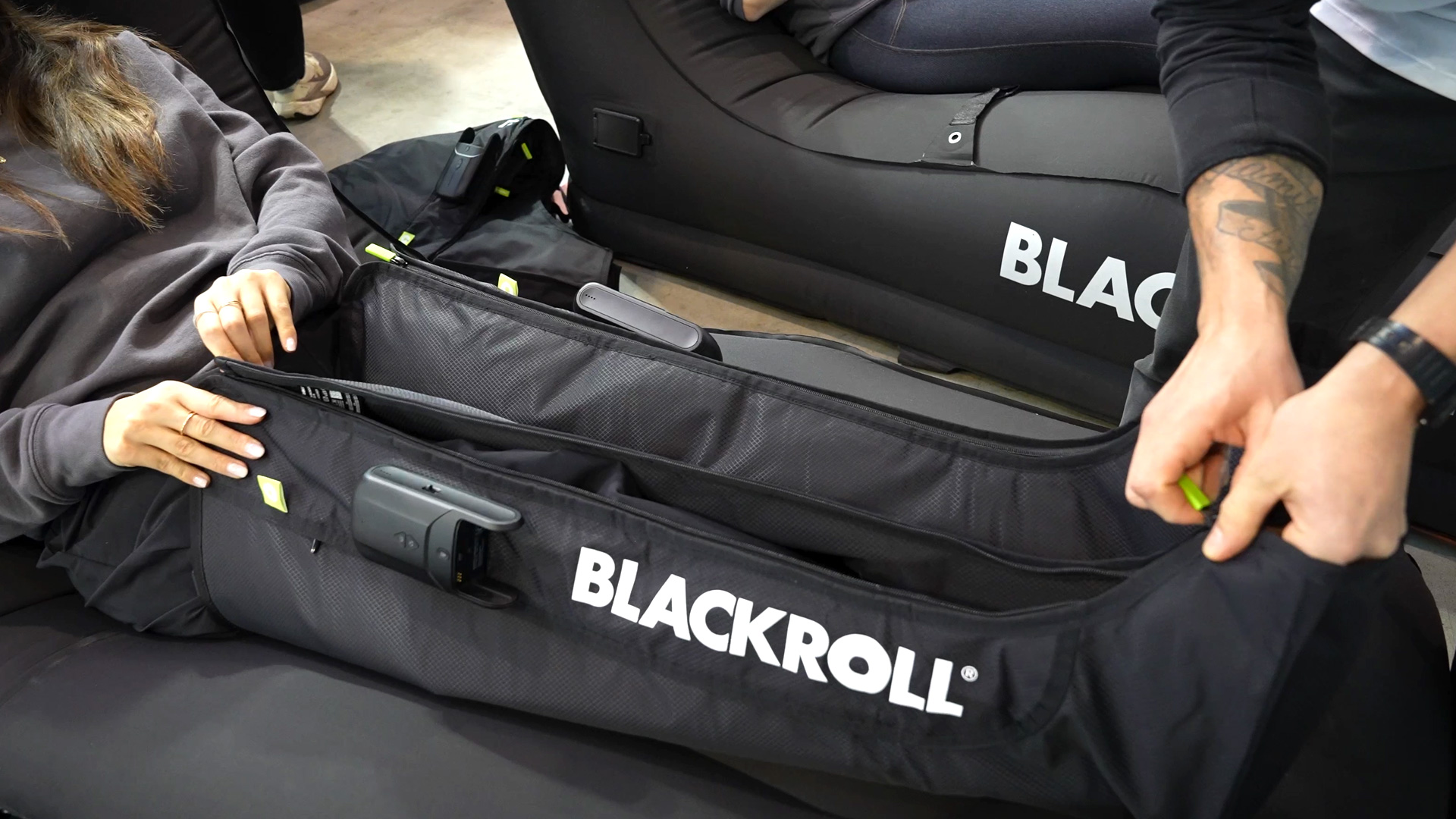 Passive regeneration compression stockings for heavy legs