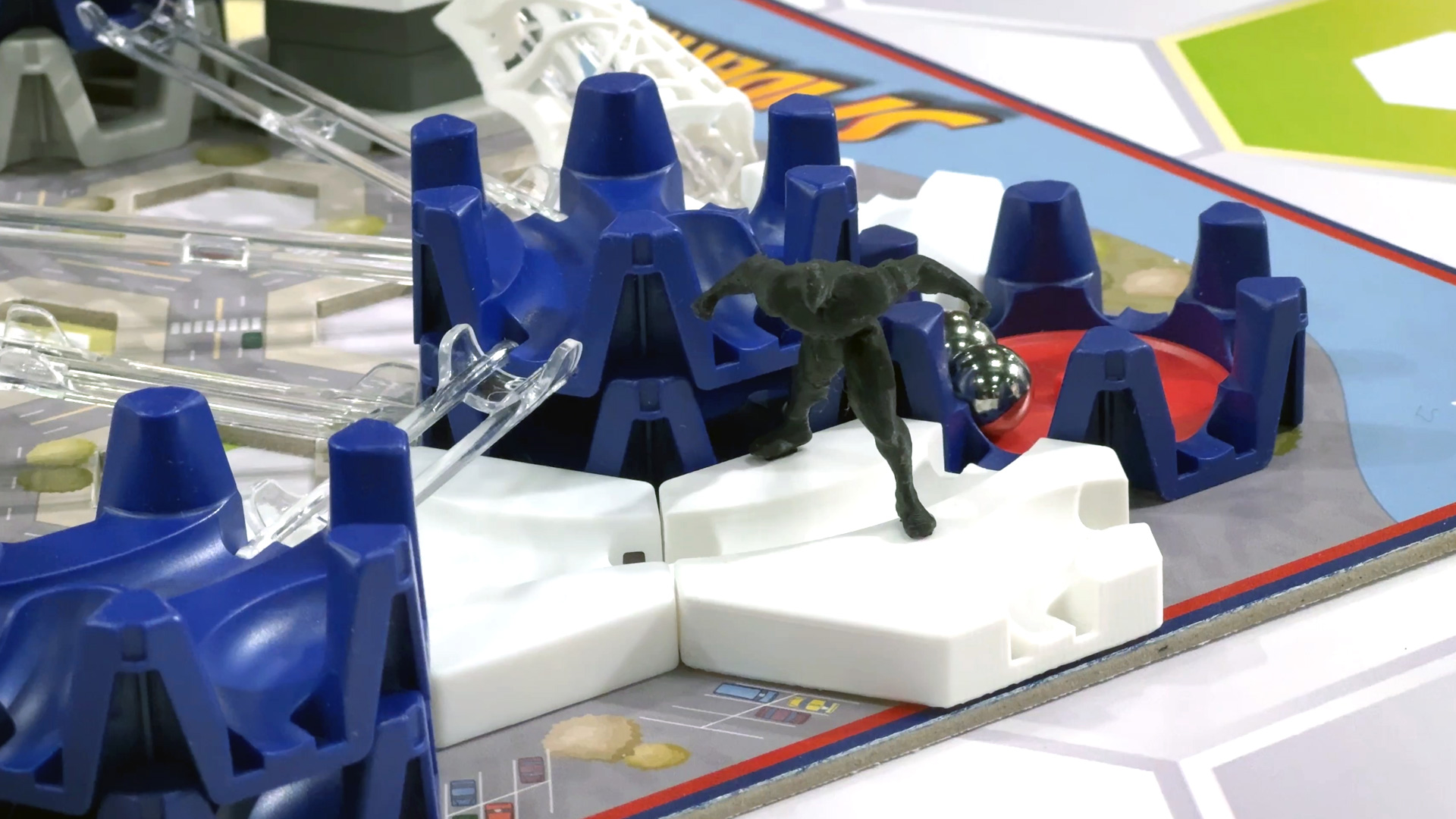 Gravitrax marble run modular construction set with increasing difficulty