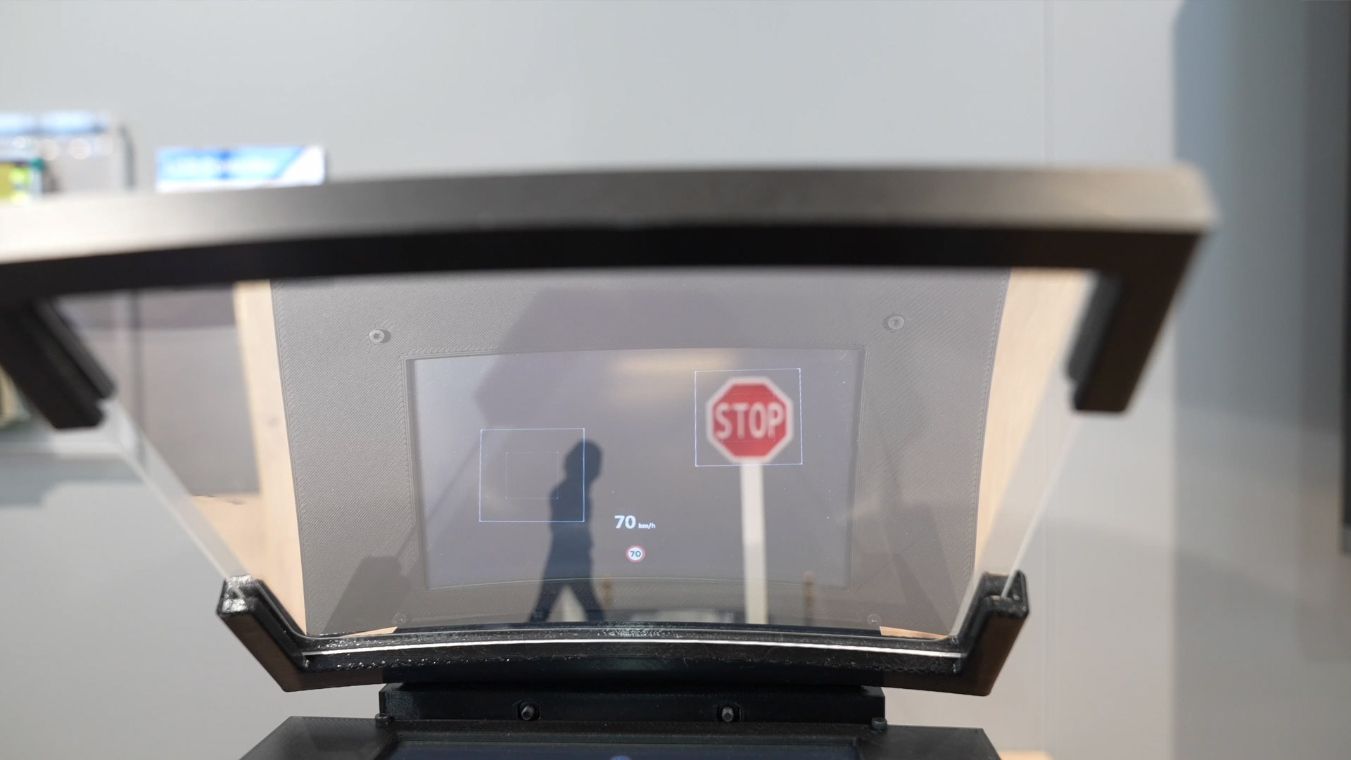 adaptive driving data display in the field of vision epson head up display