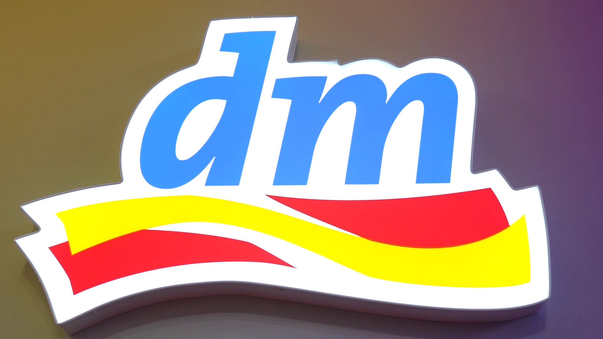 dm drugstore retail chain