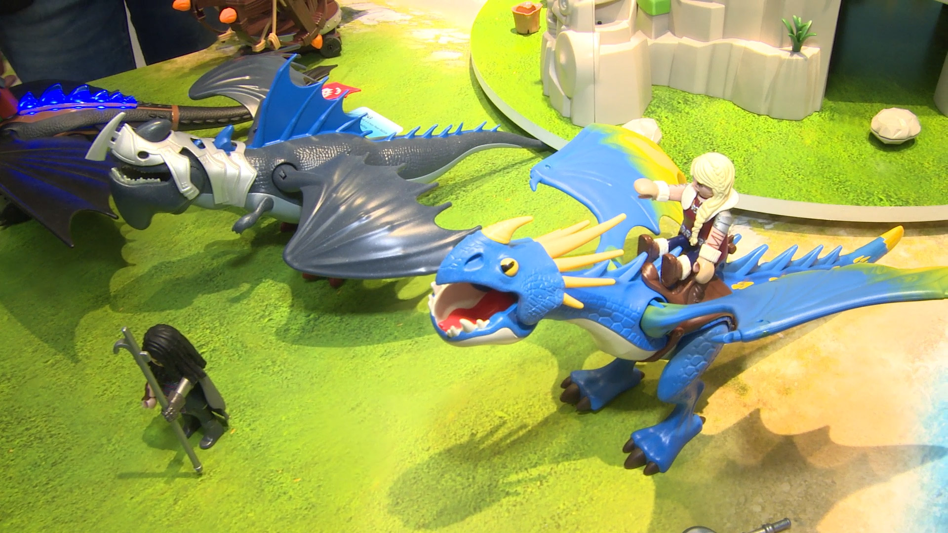 dragons play world paymobil